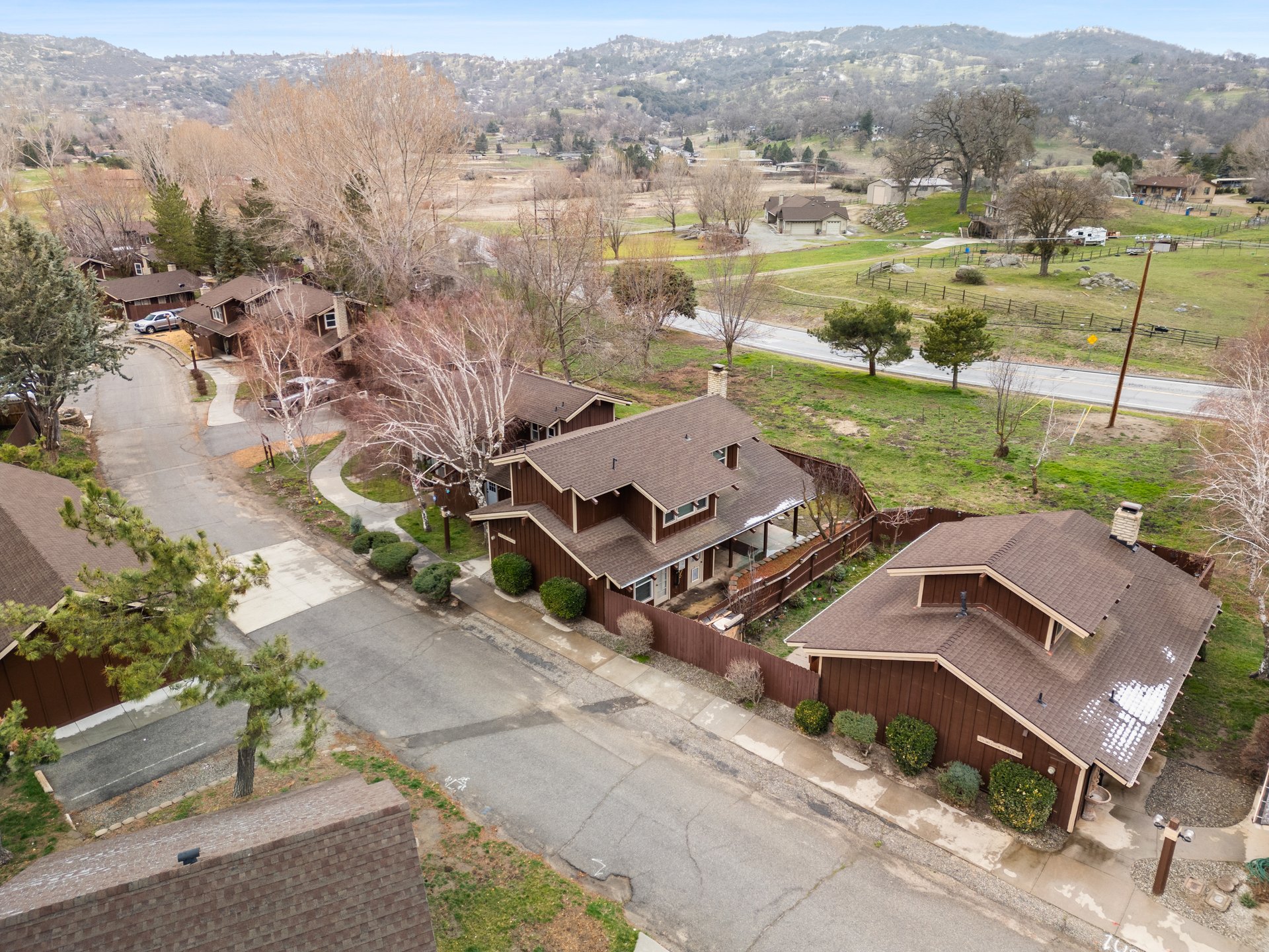 Charming Updated Condo in Bear Valley Springs – 101 Meadow Lakes