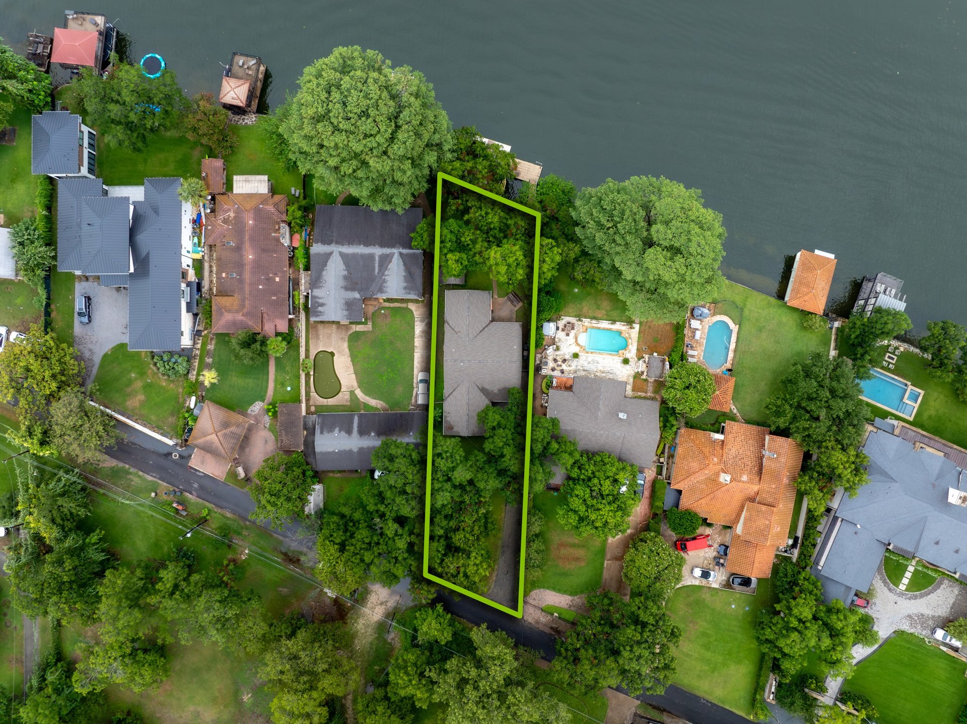 Westlake Waterfront Bungalow