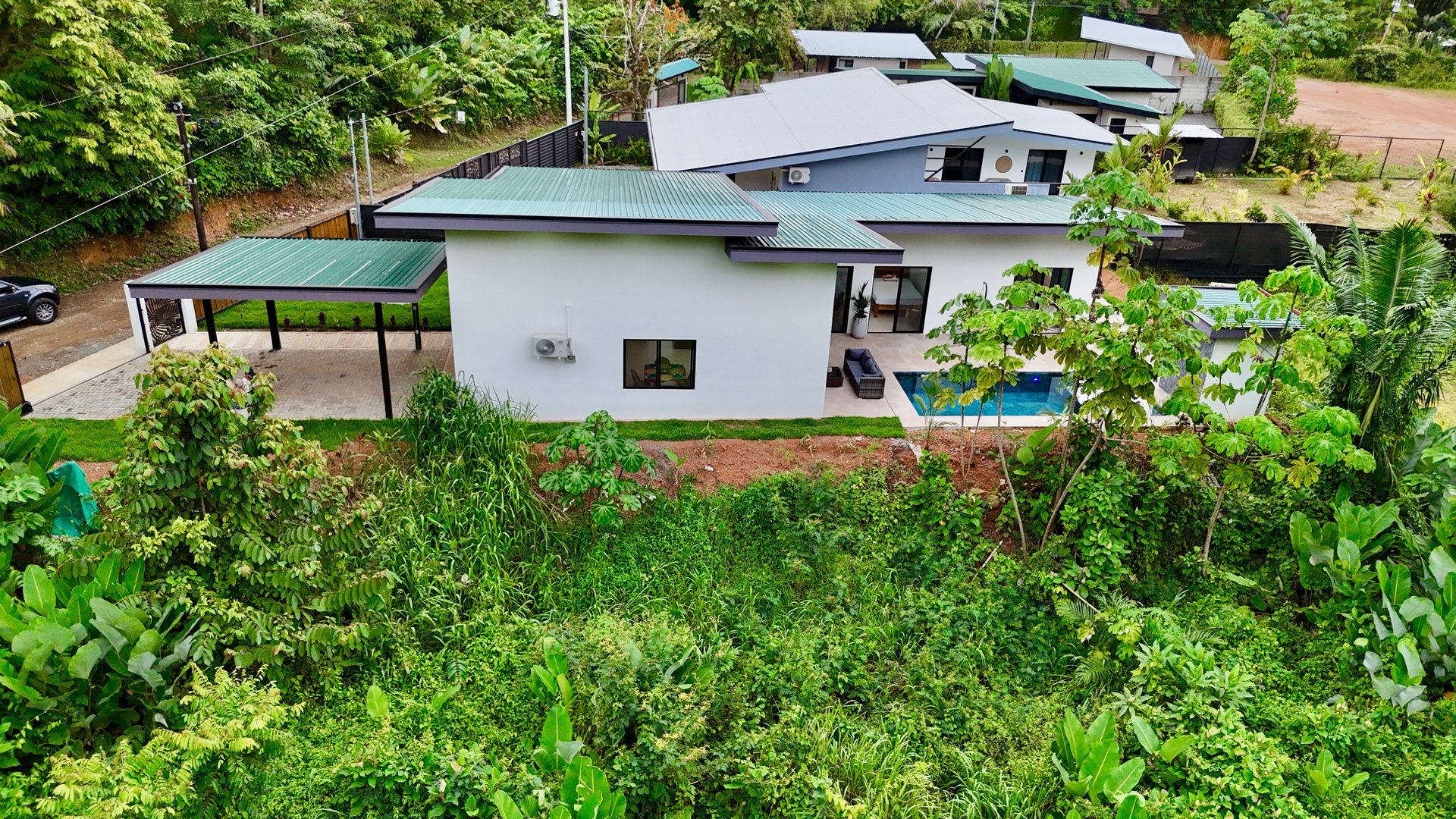 Villa Jardines – 3 Bedrooms, 2 Bathrooms, Brand-New with Pool