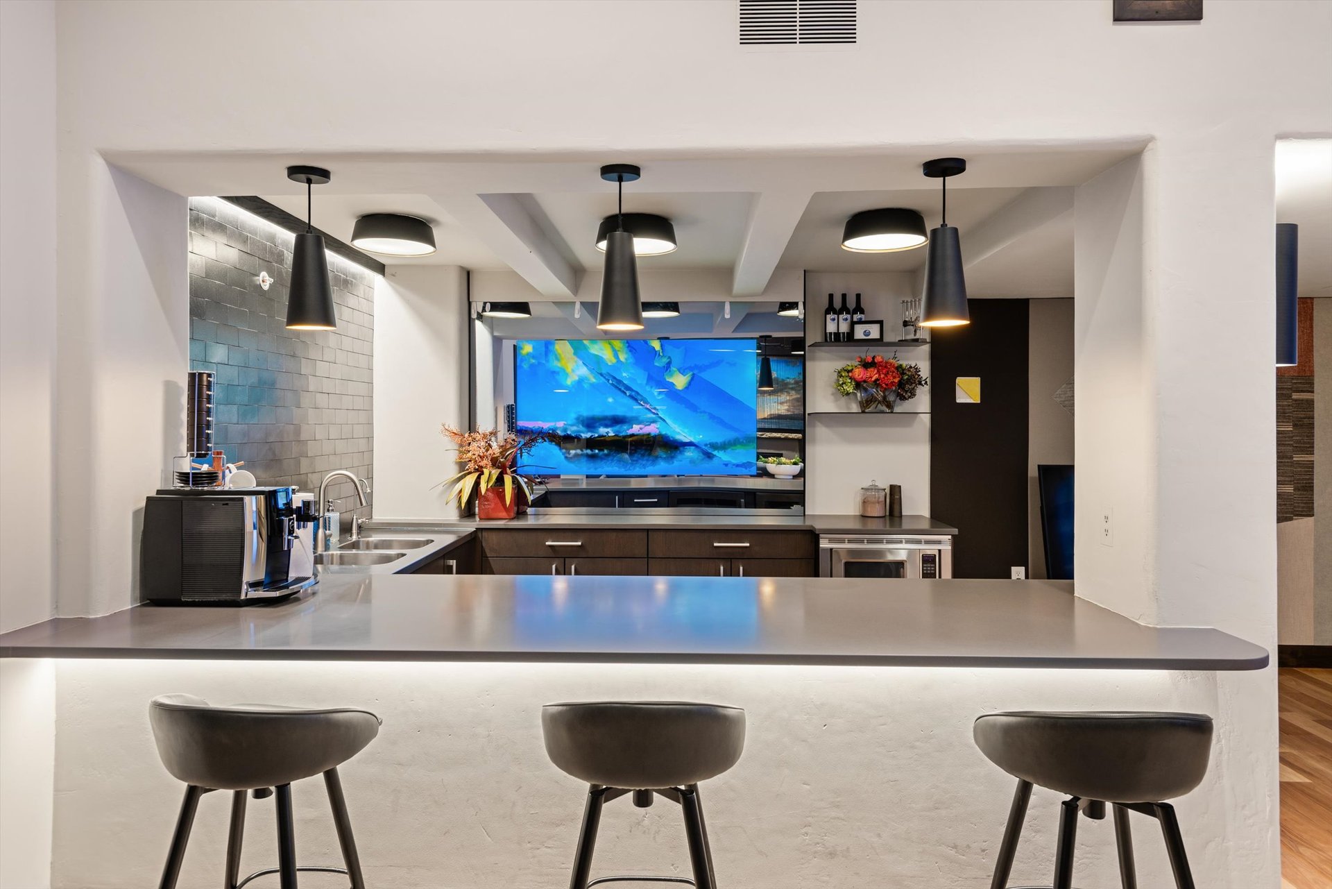 601 Rio Grande Place