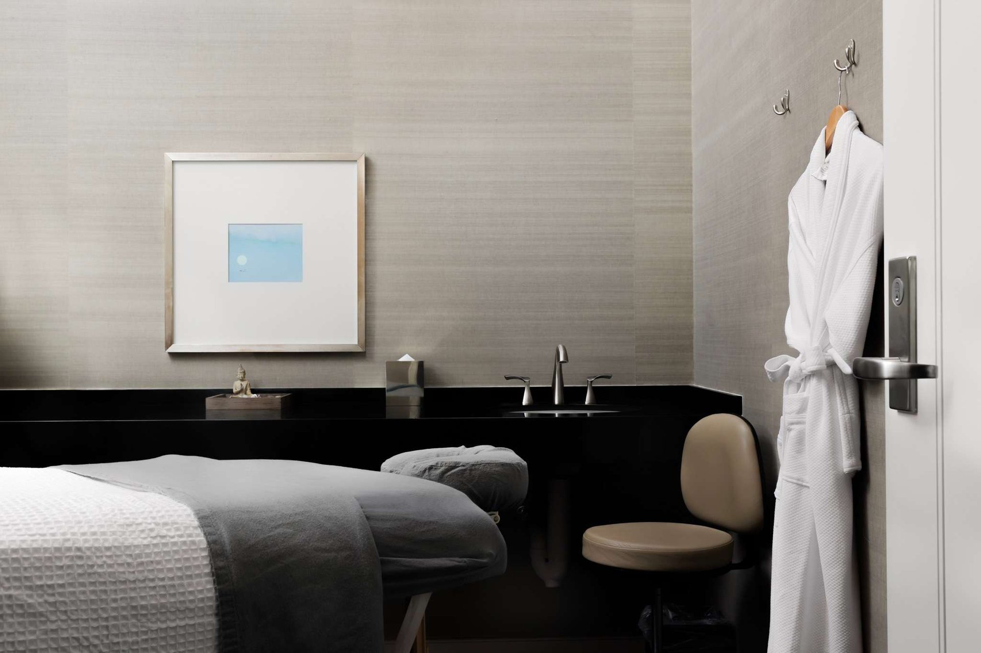 200 Congress Ave #15D 