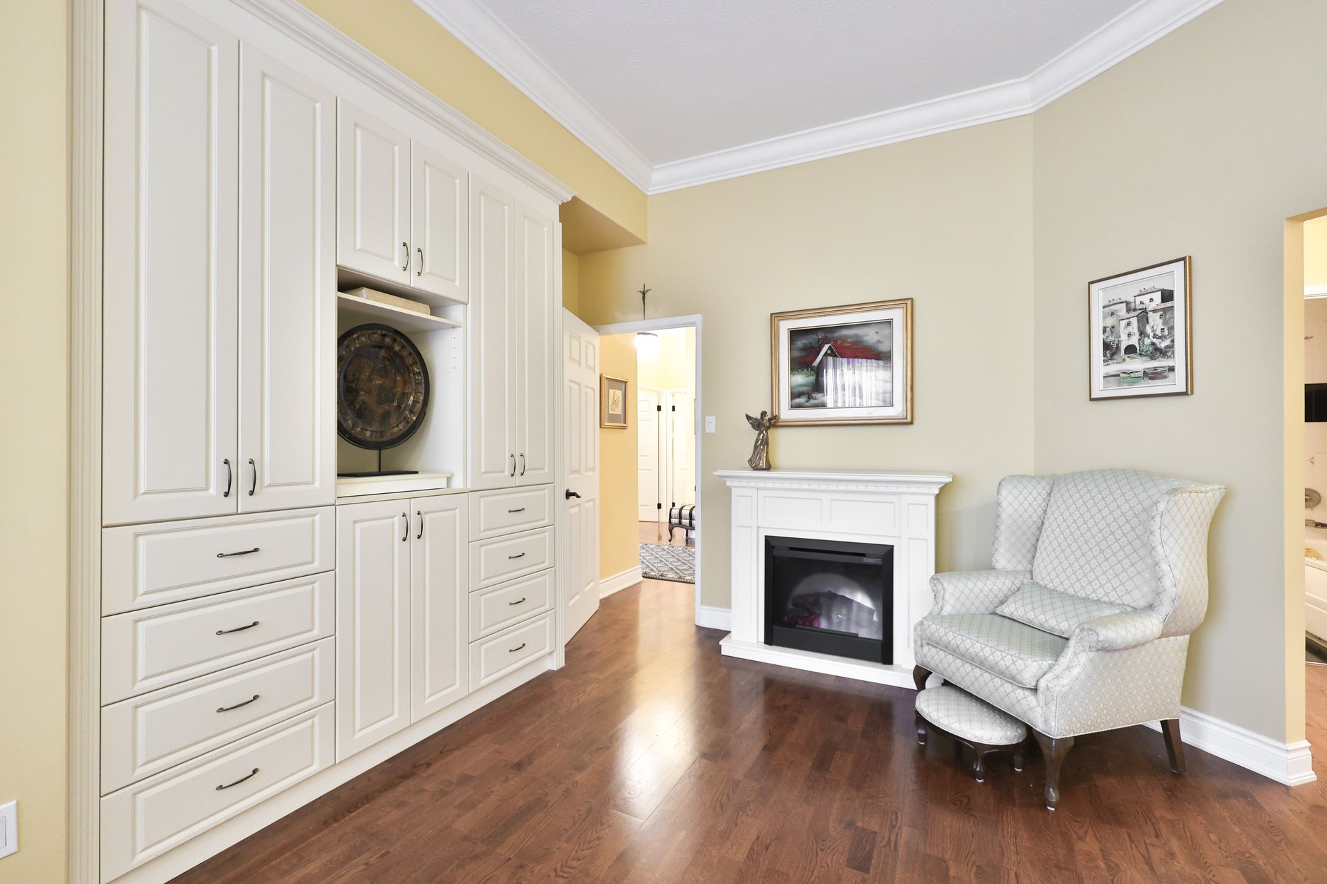 801-2511 Lakeshore Rd W, Oakville