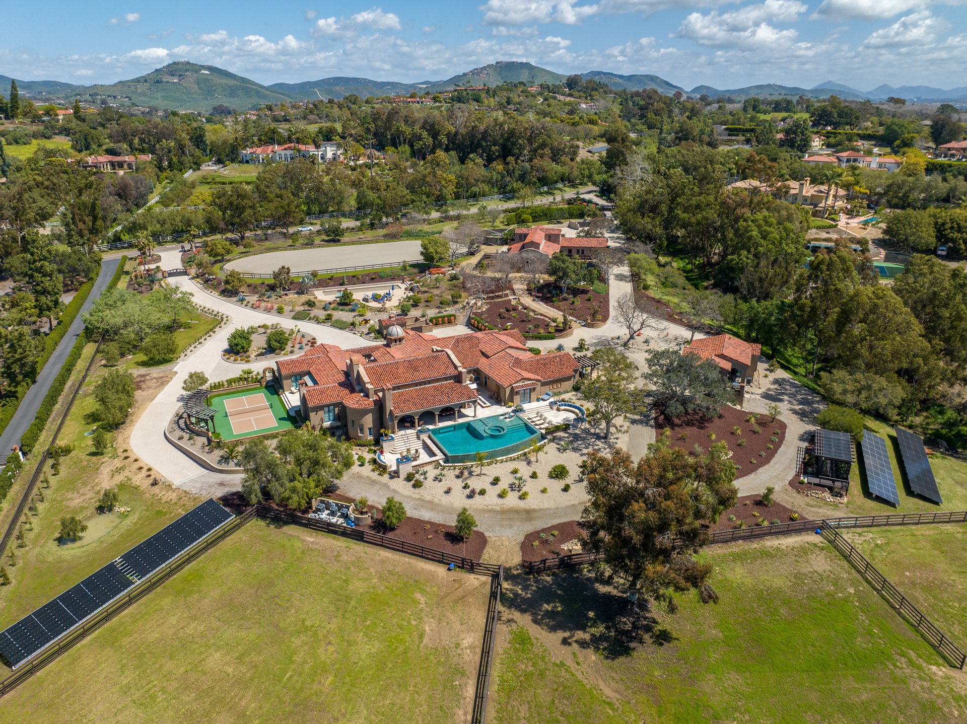 Paradiso in The Ranch