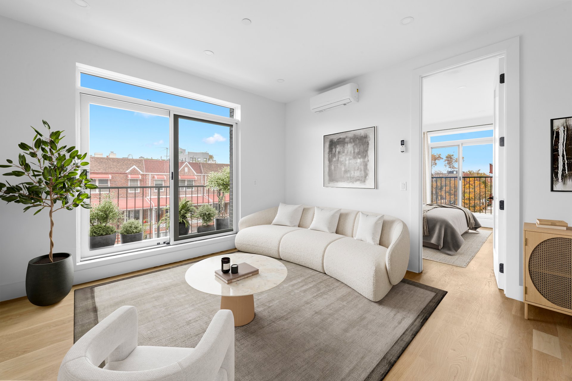 831 Knickerbocker