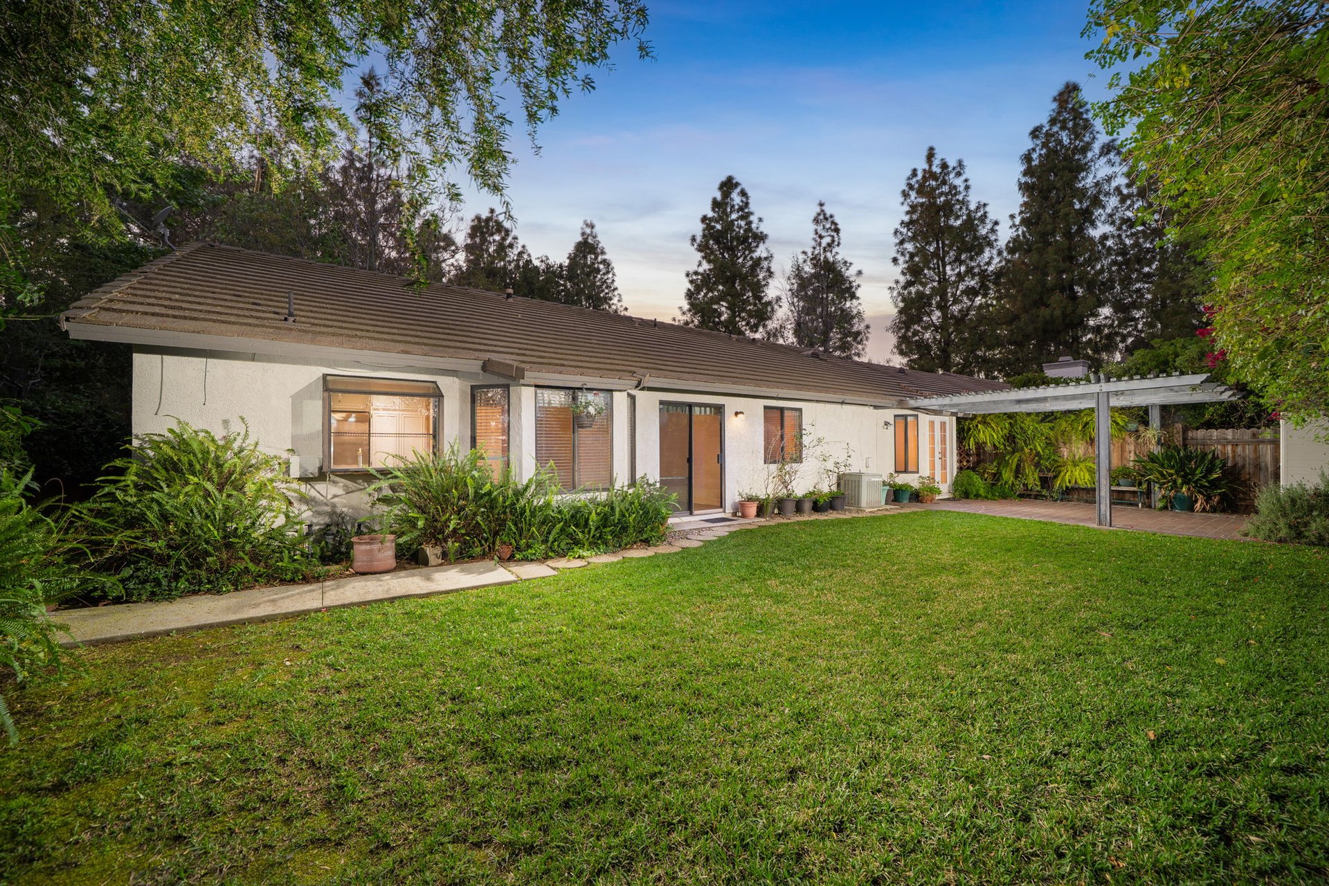 1220 Shepherd Way