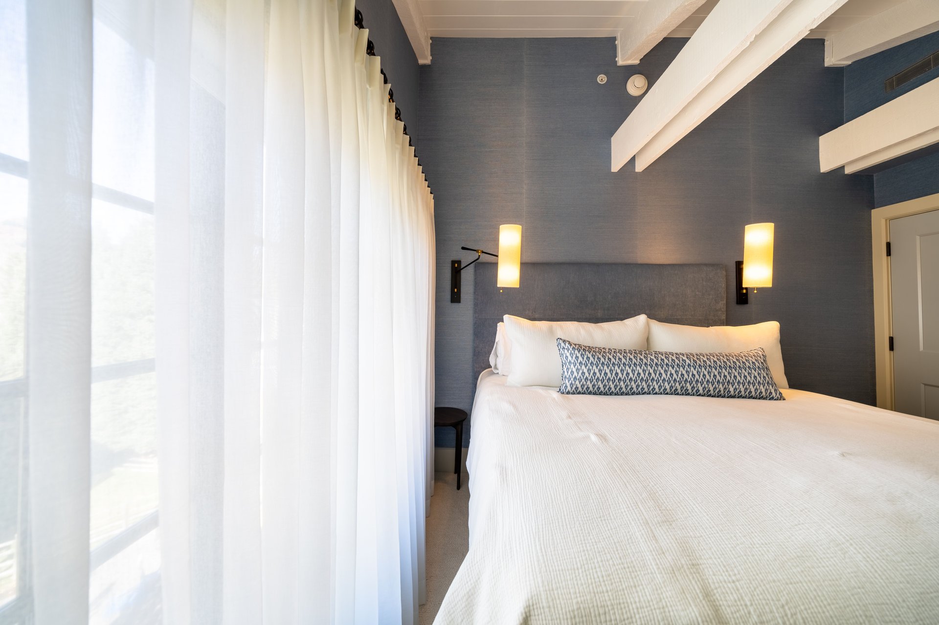 The Lodge at Vail Condominiums #332