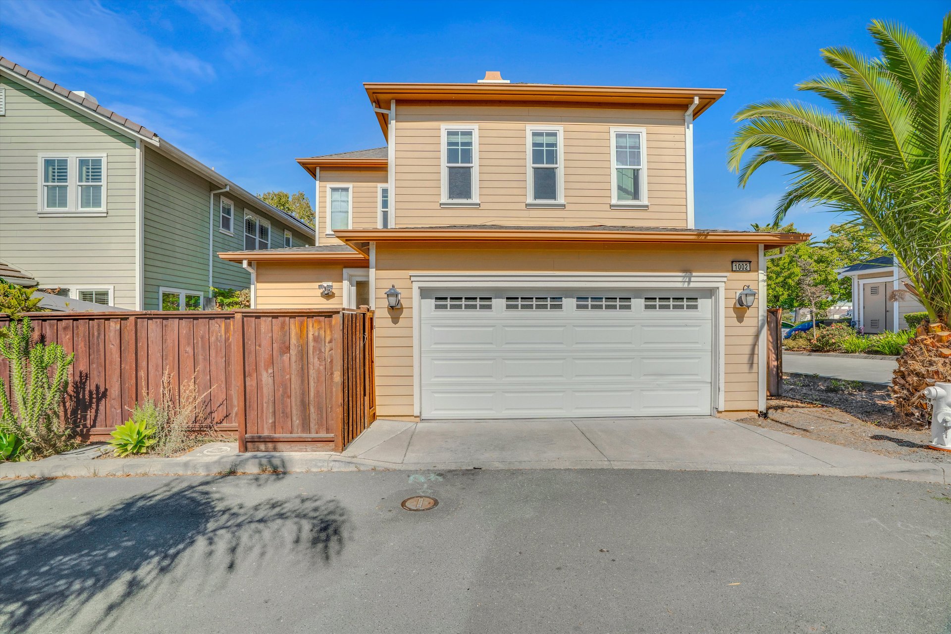 Glen Cove Beauty with View