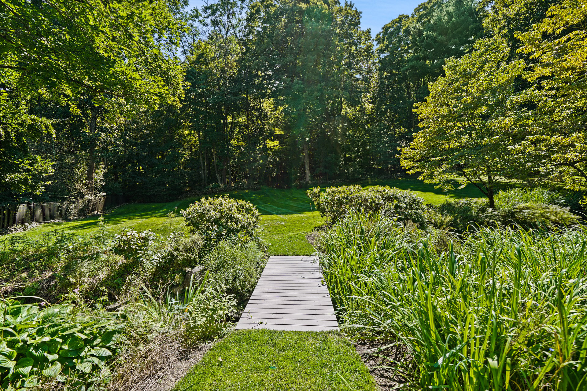 29 Upper Hook Road