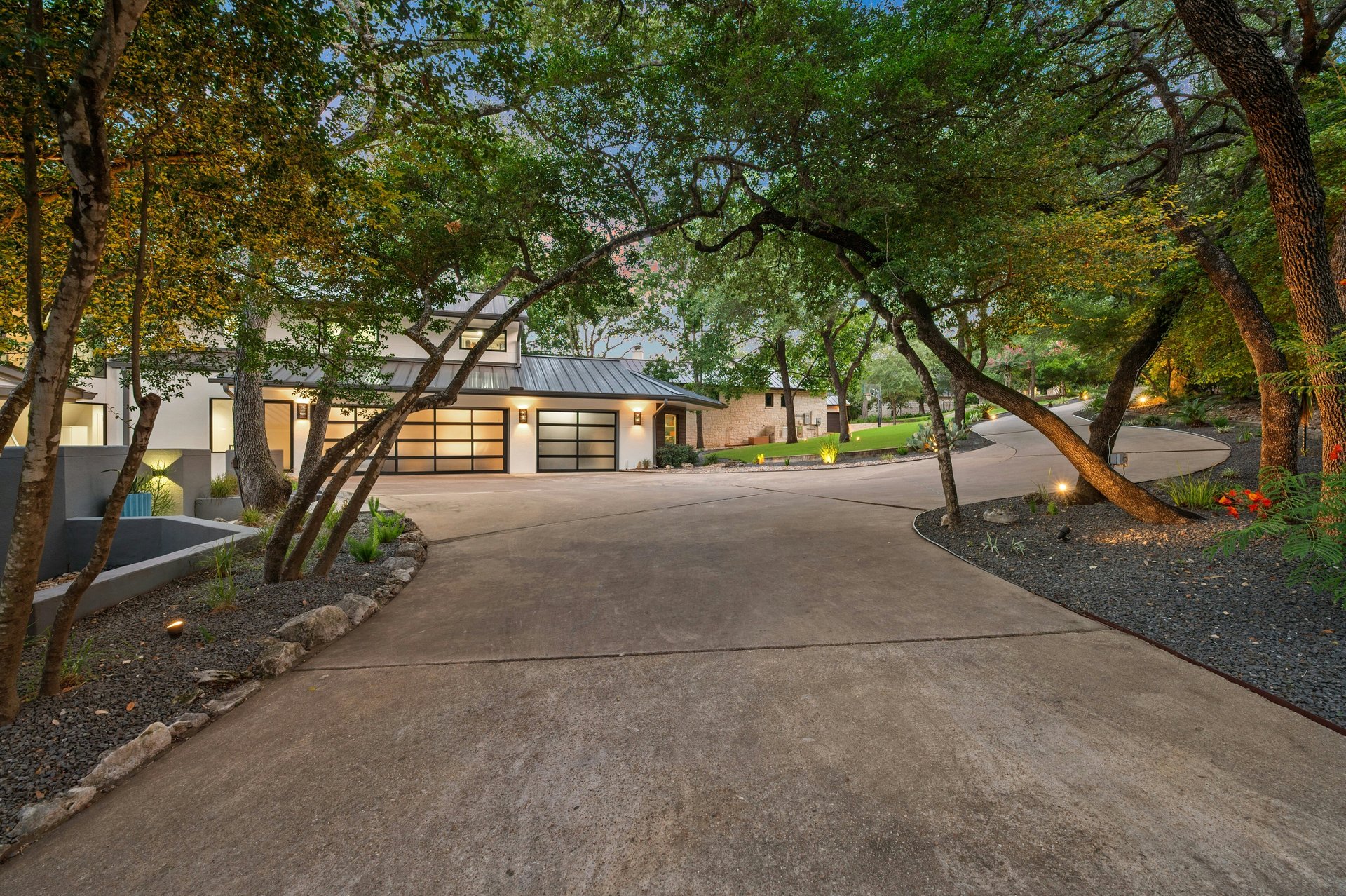 3200 Three Rivers Drive