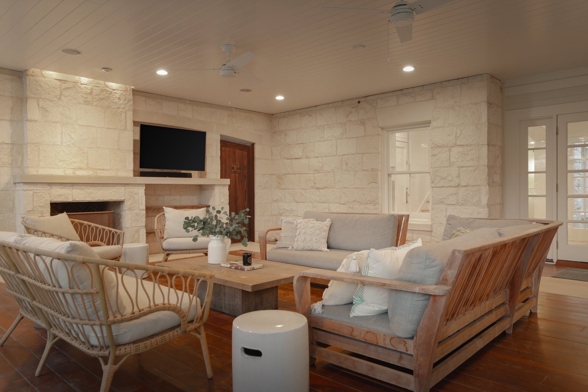 2308 Bridle Path