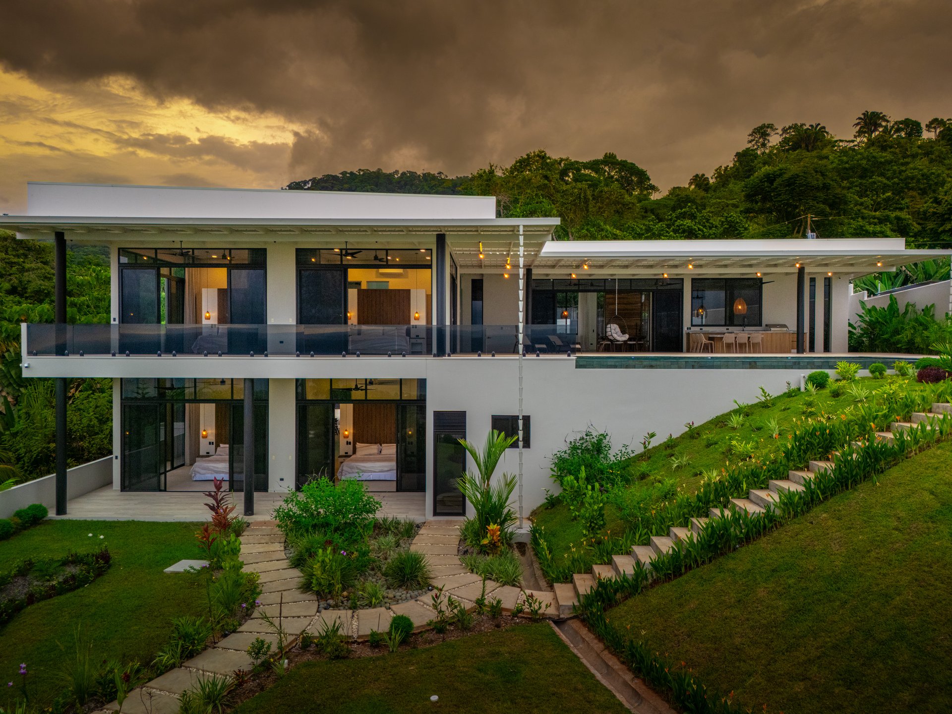 Lion's Gate Sunset Estate