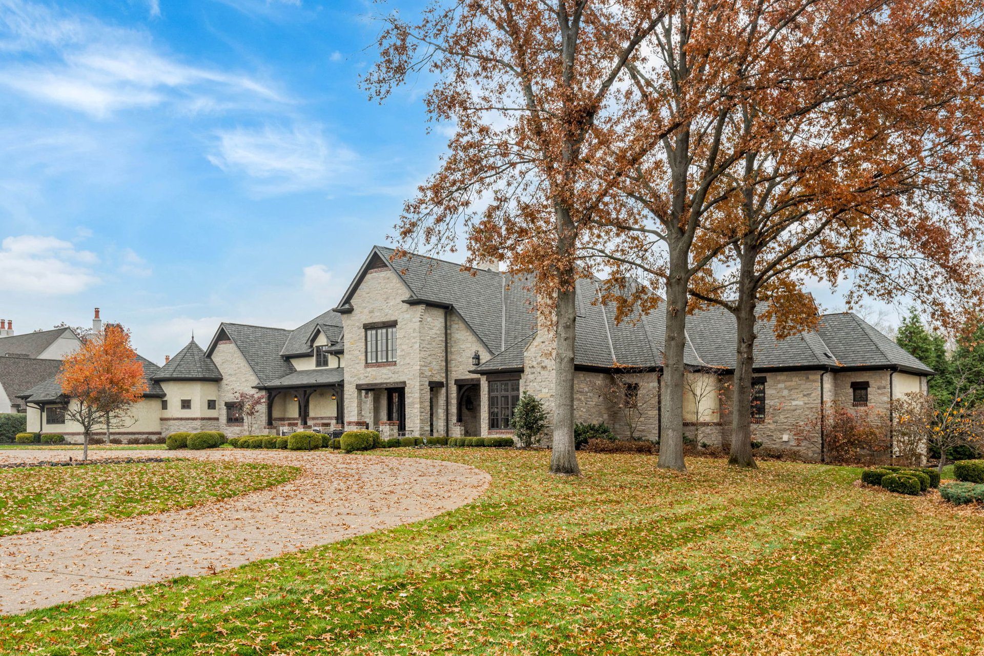 8 Bridle Lane