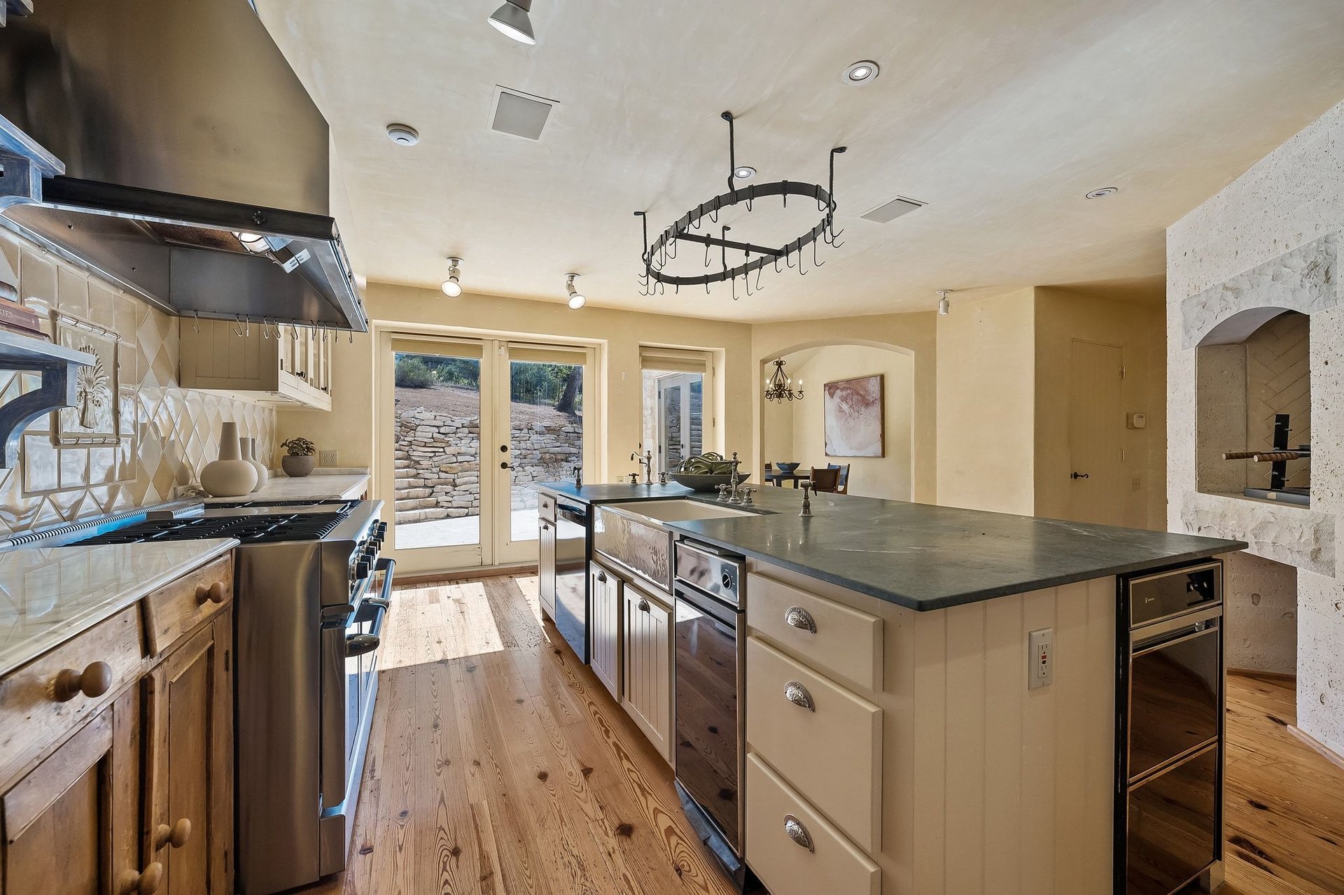 14721 Bear Creek Pass