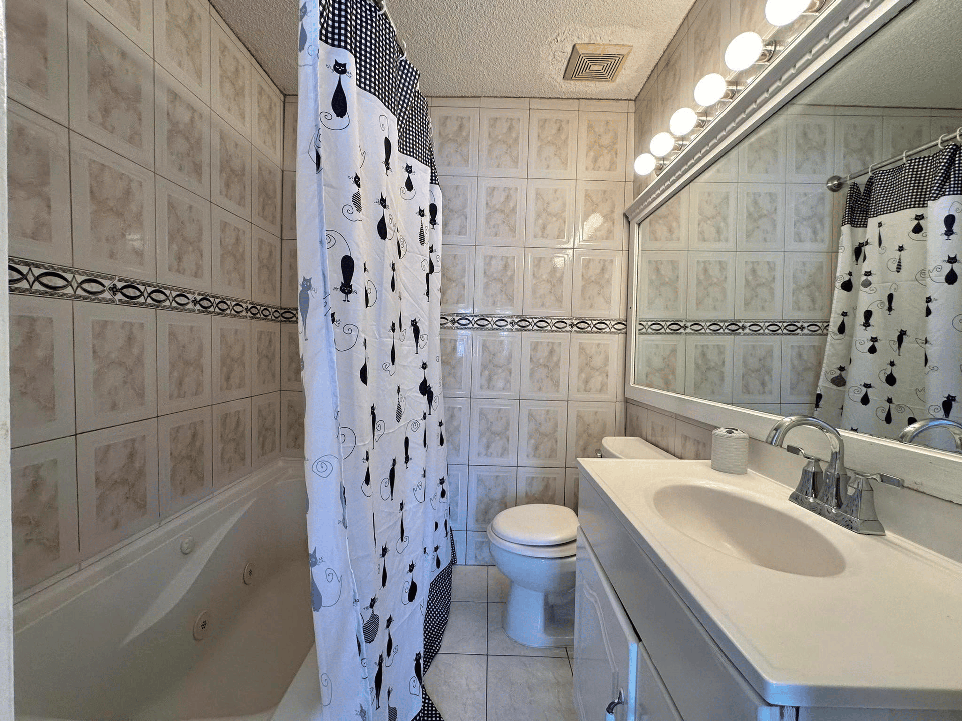1036 Waterfront Drive 2 Bedroom Condo