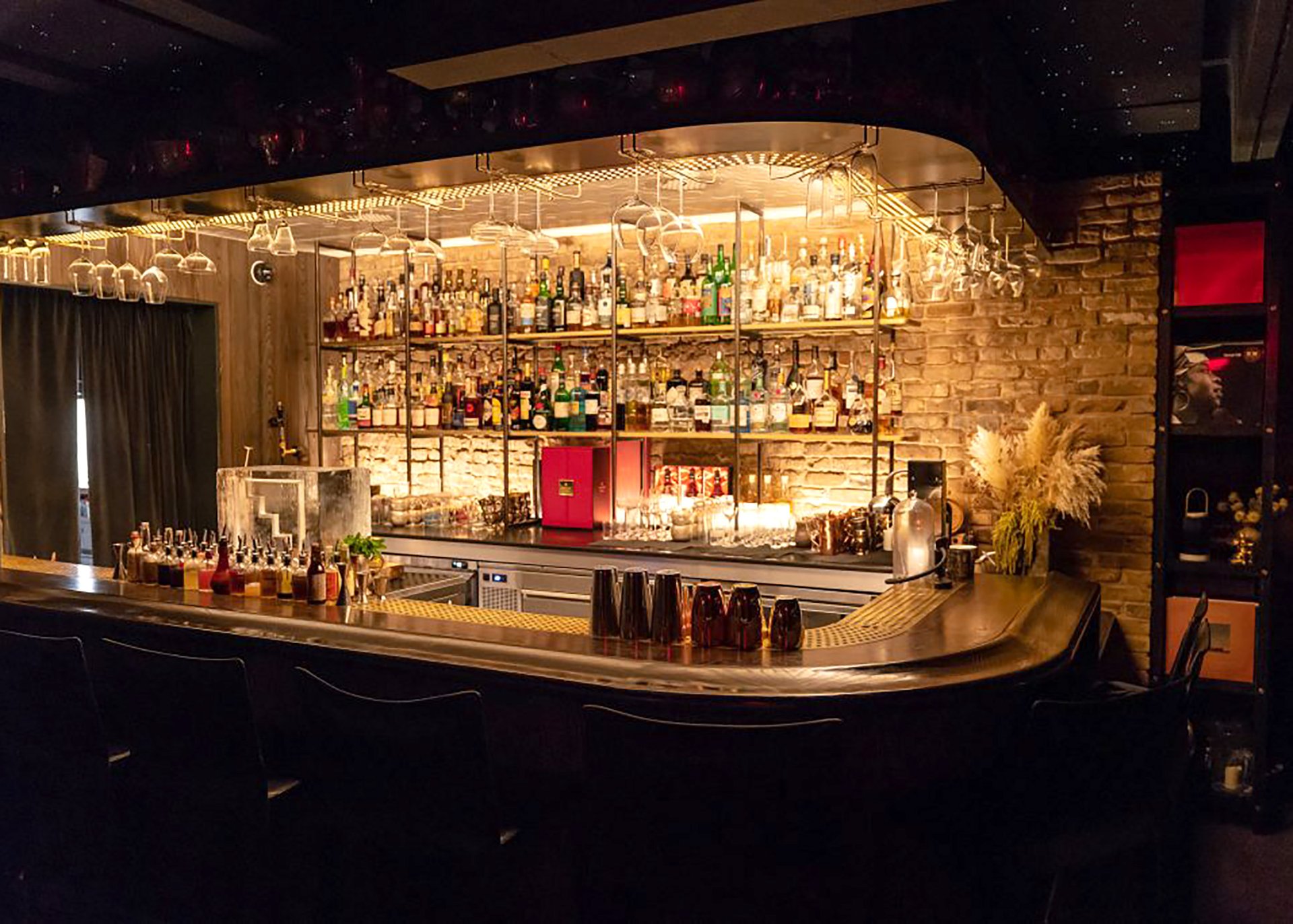 People toasting with wine glasses