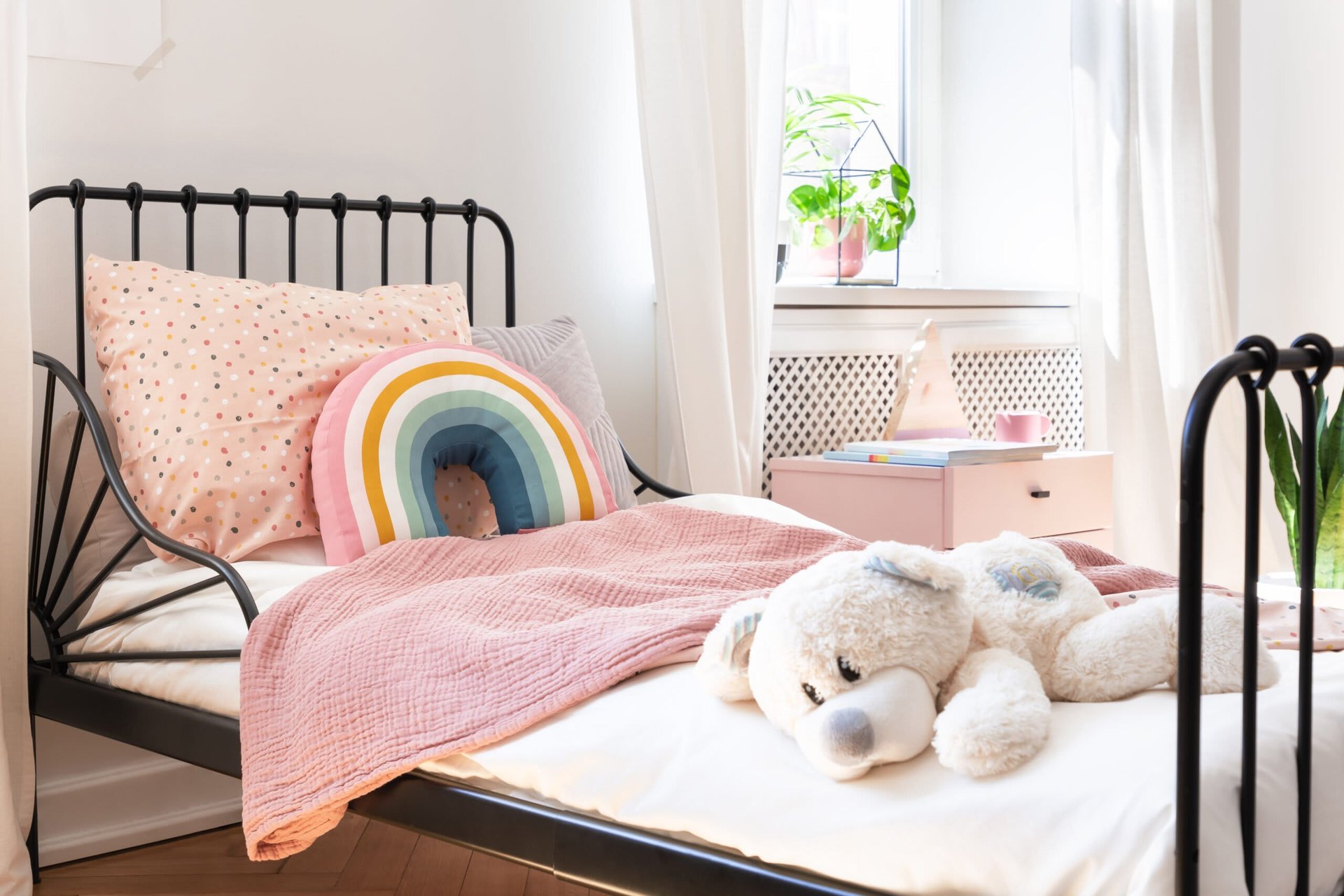 Kids Room - Rainbow