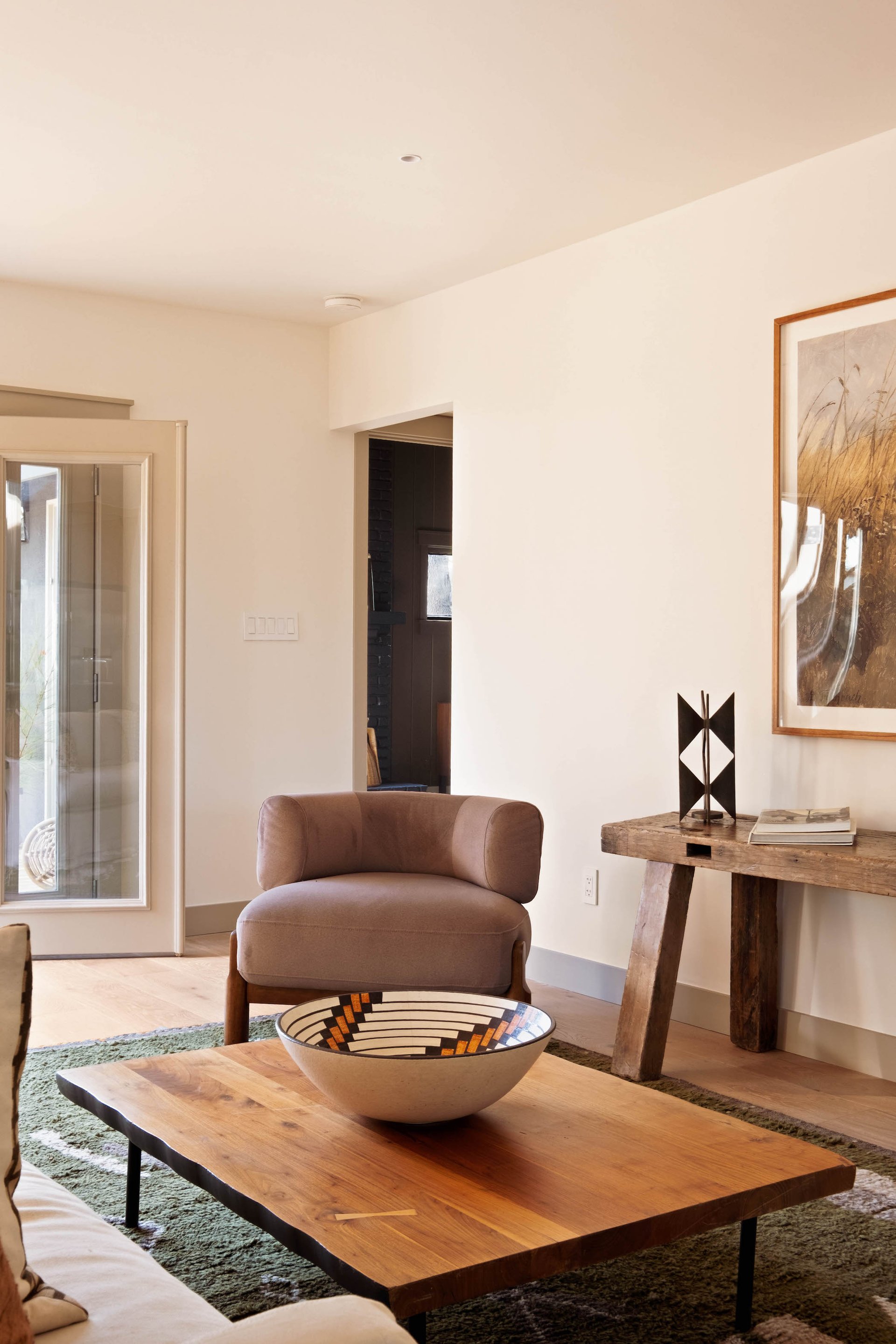 Outback Modern. Lake Balboa