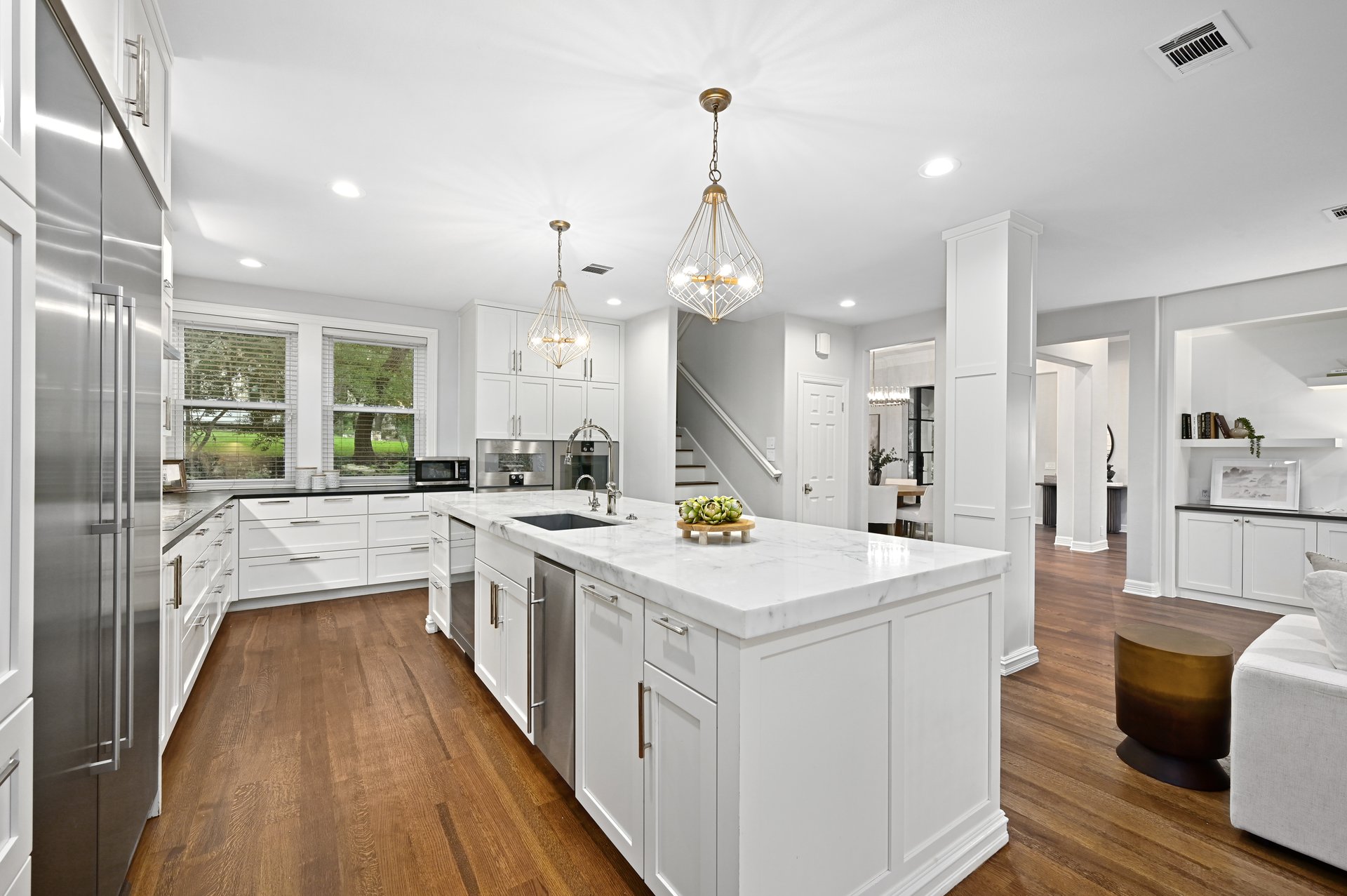 2704 Regents Park