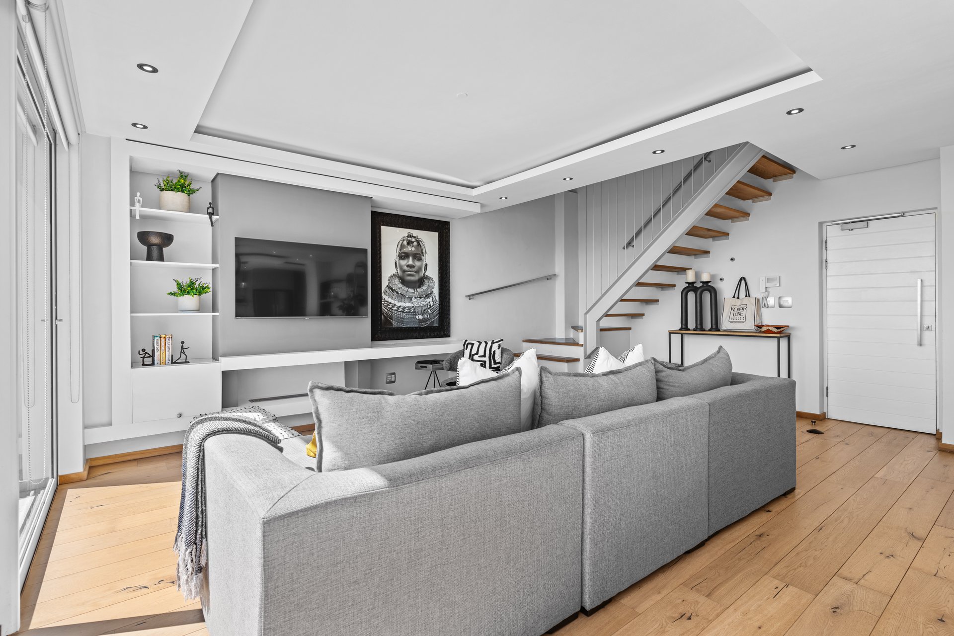  Seven on T Luxe Retreat