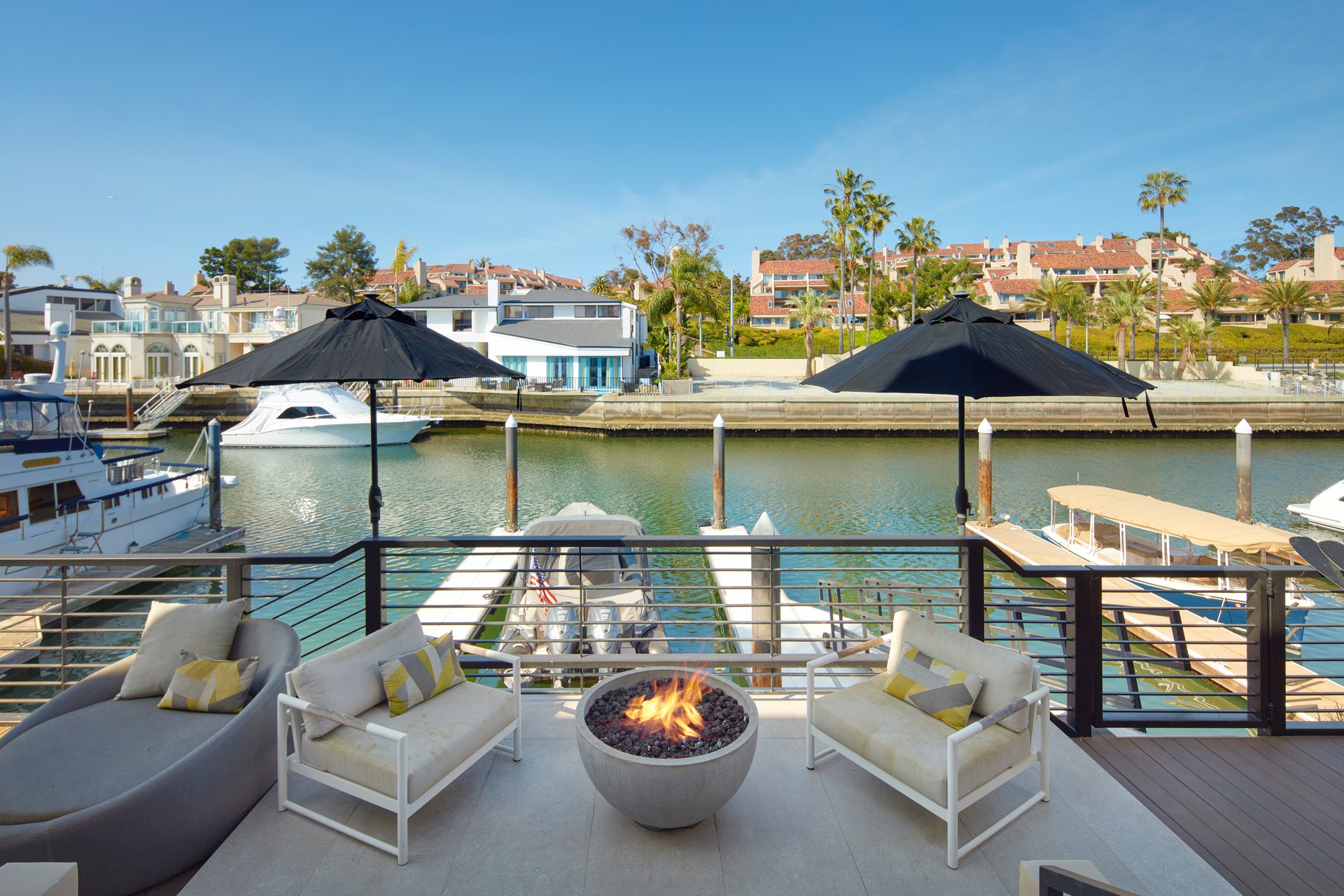748 Harbor Island Drive