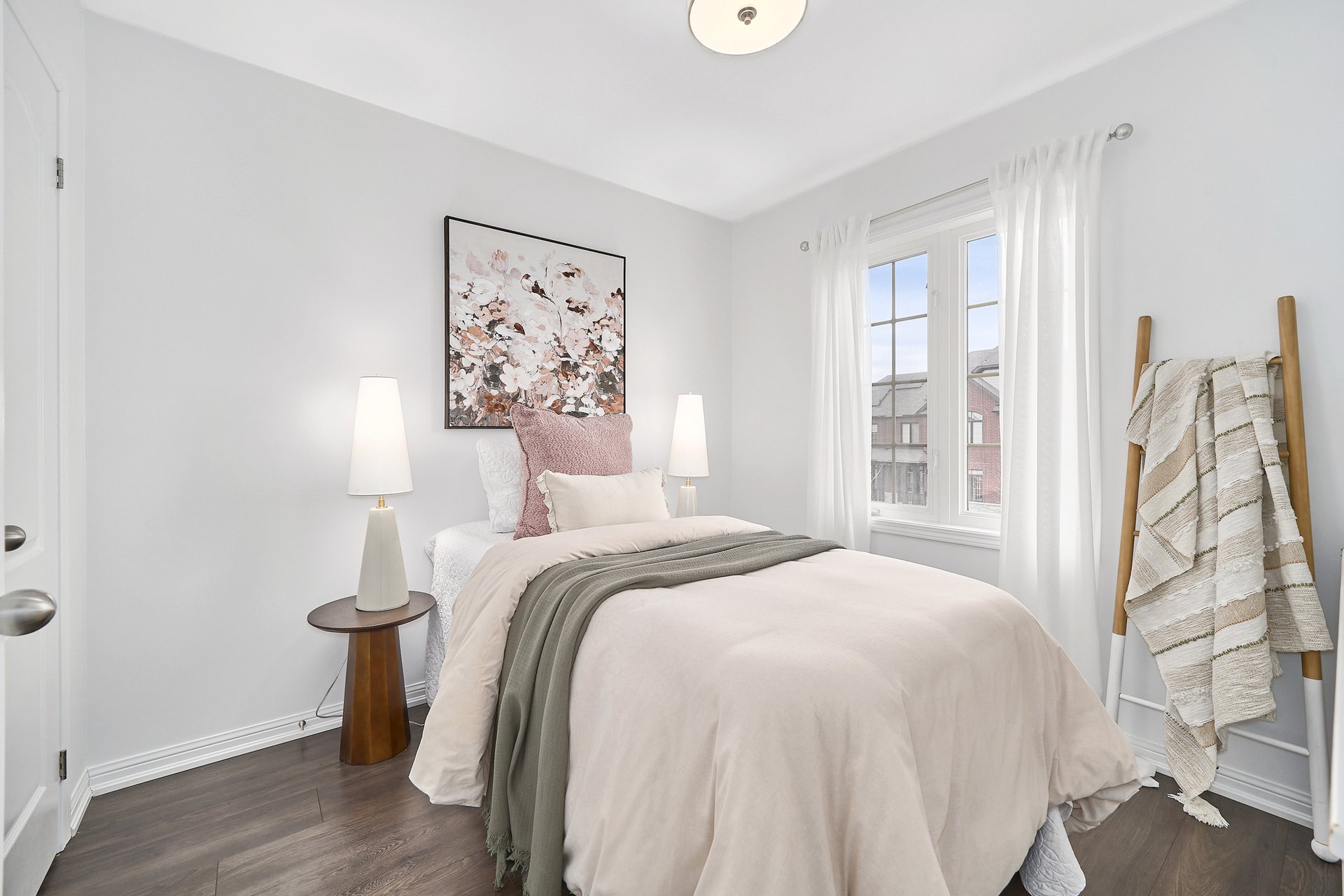 10 Drayton Avenue