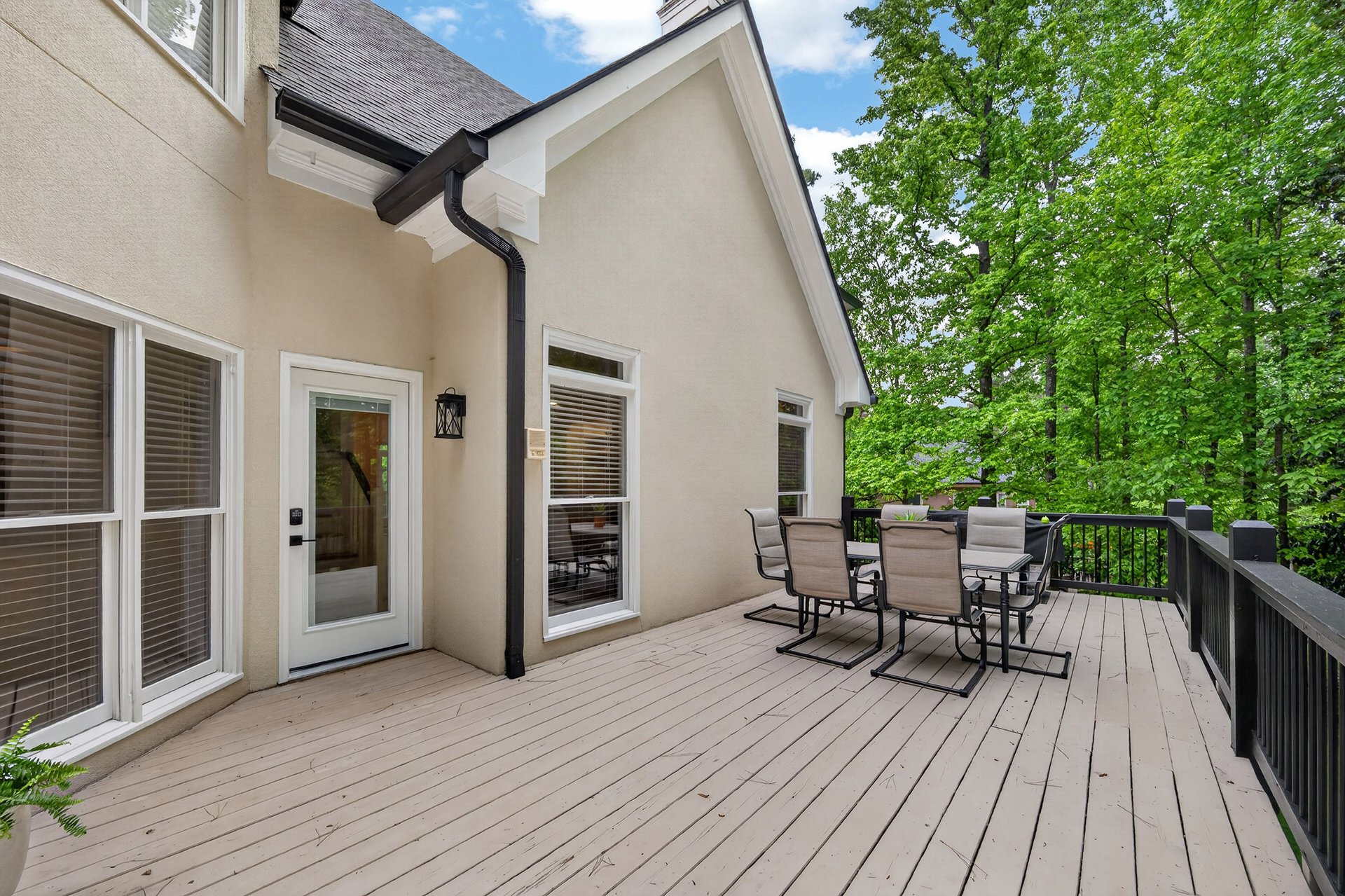880 Hampton Bluff Drive