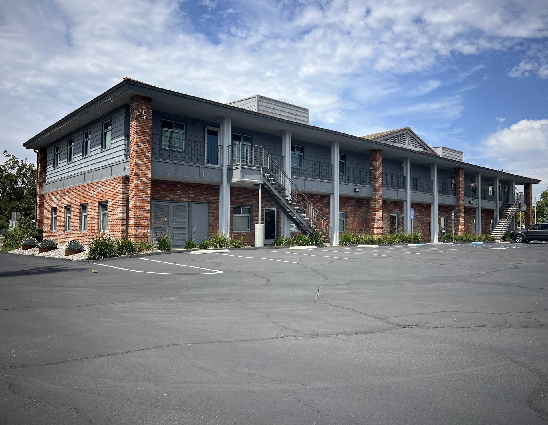 5th Avenue Corporate Center