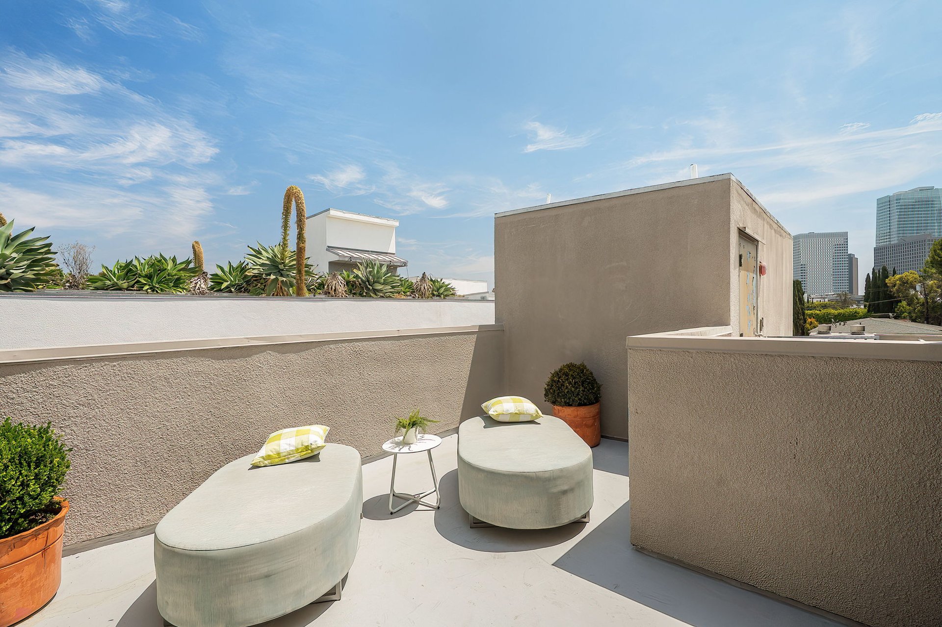 1617 S Beverly Glen Blvd Unit: 404, Westwood