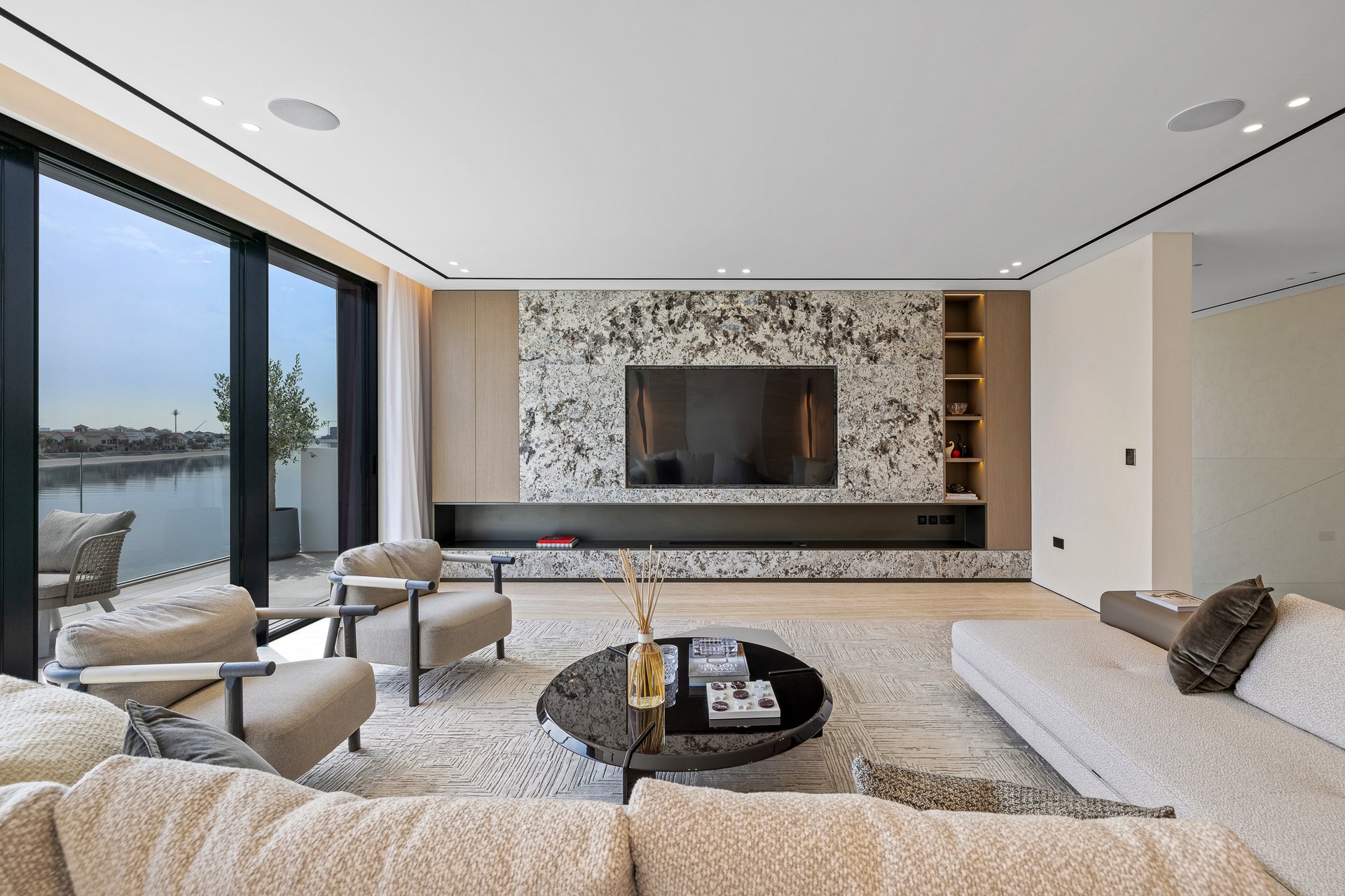 Renovated Garden Home