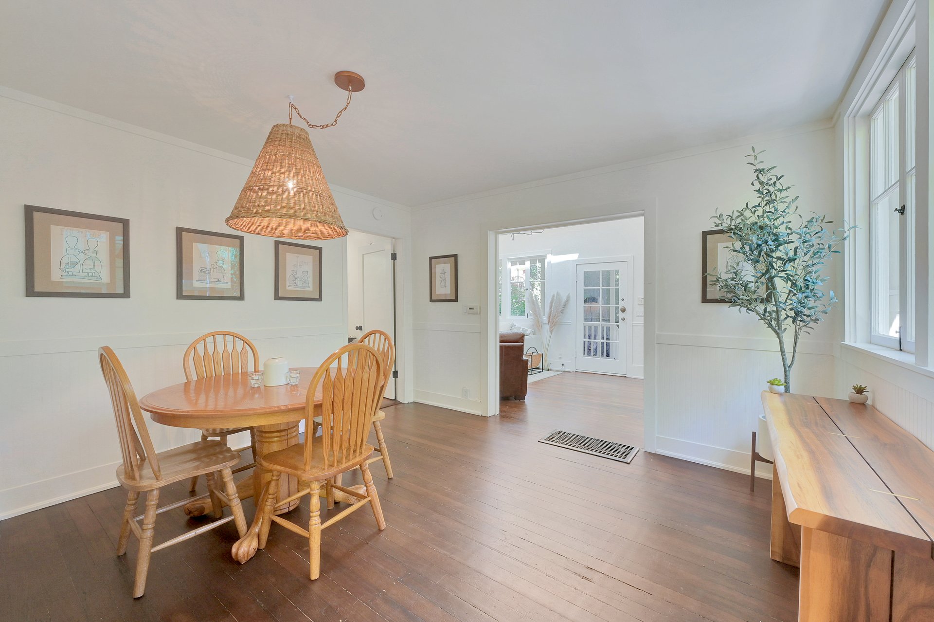 207 Madrone Ave