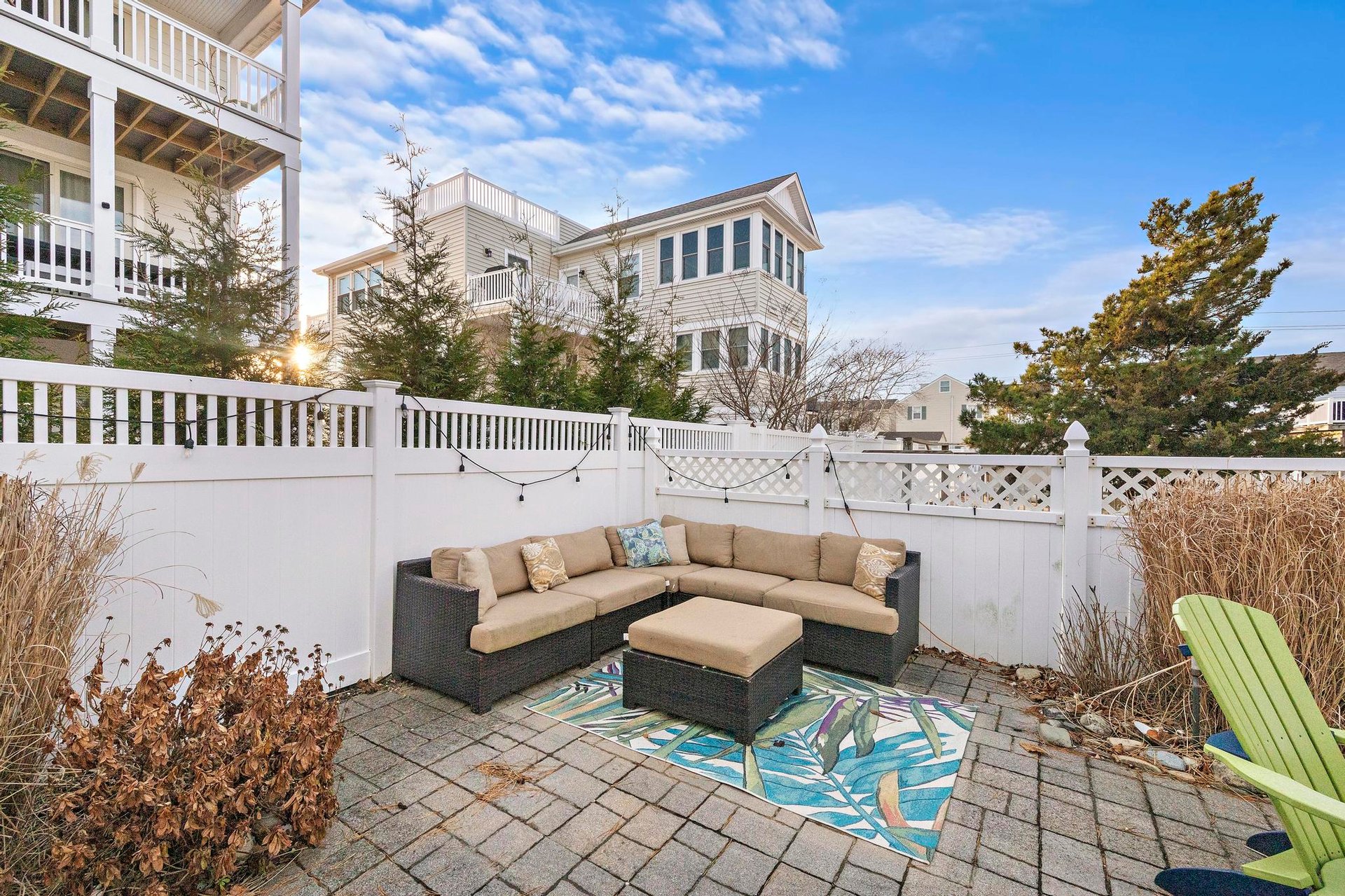 216 Taylor Ave, 1st Floor Unit