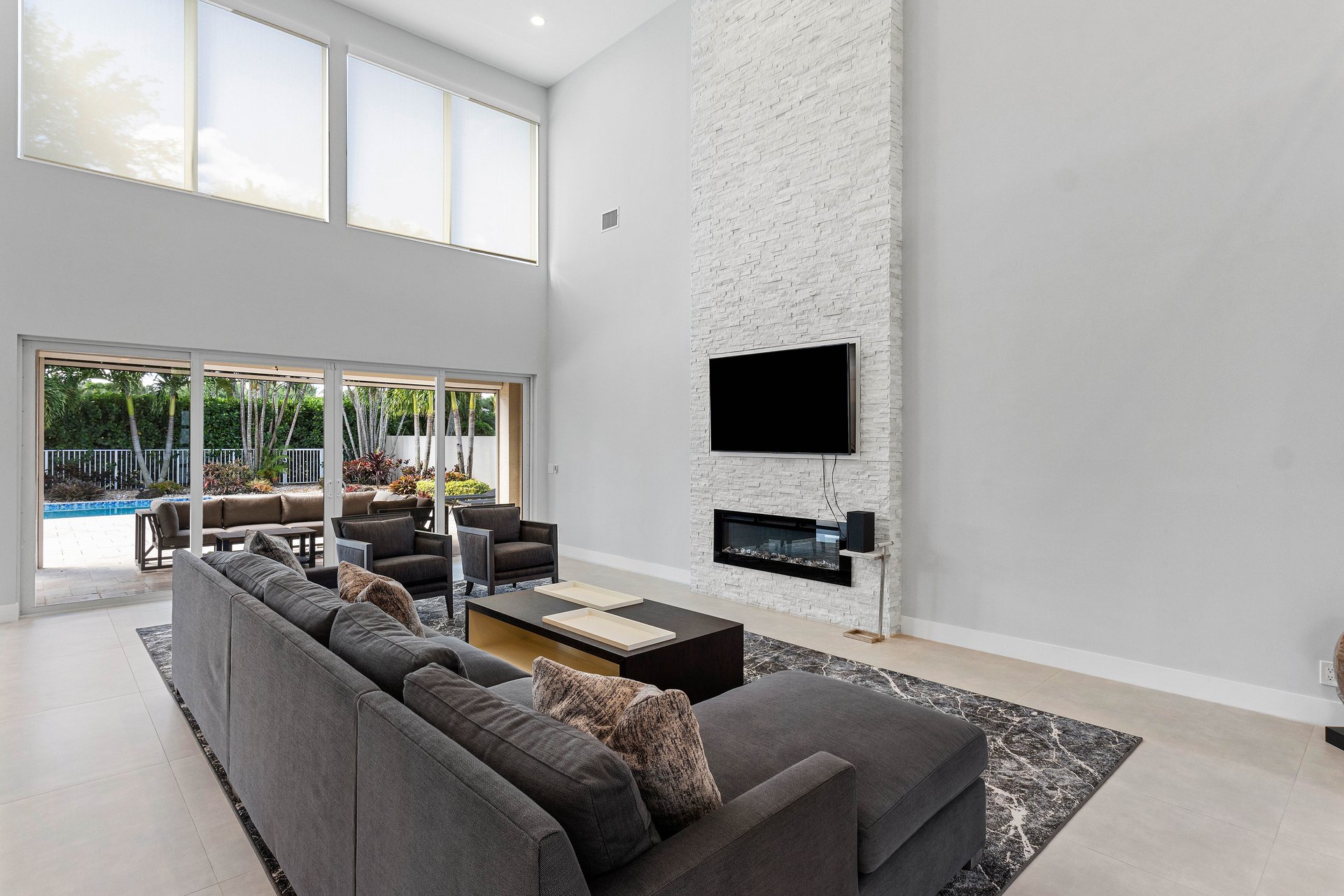 17371 Bridleway Trail