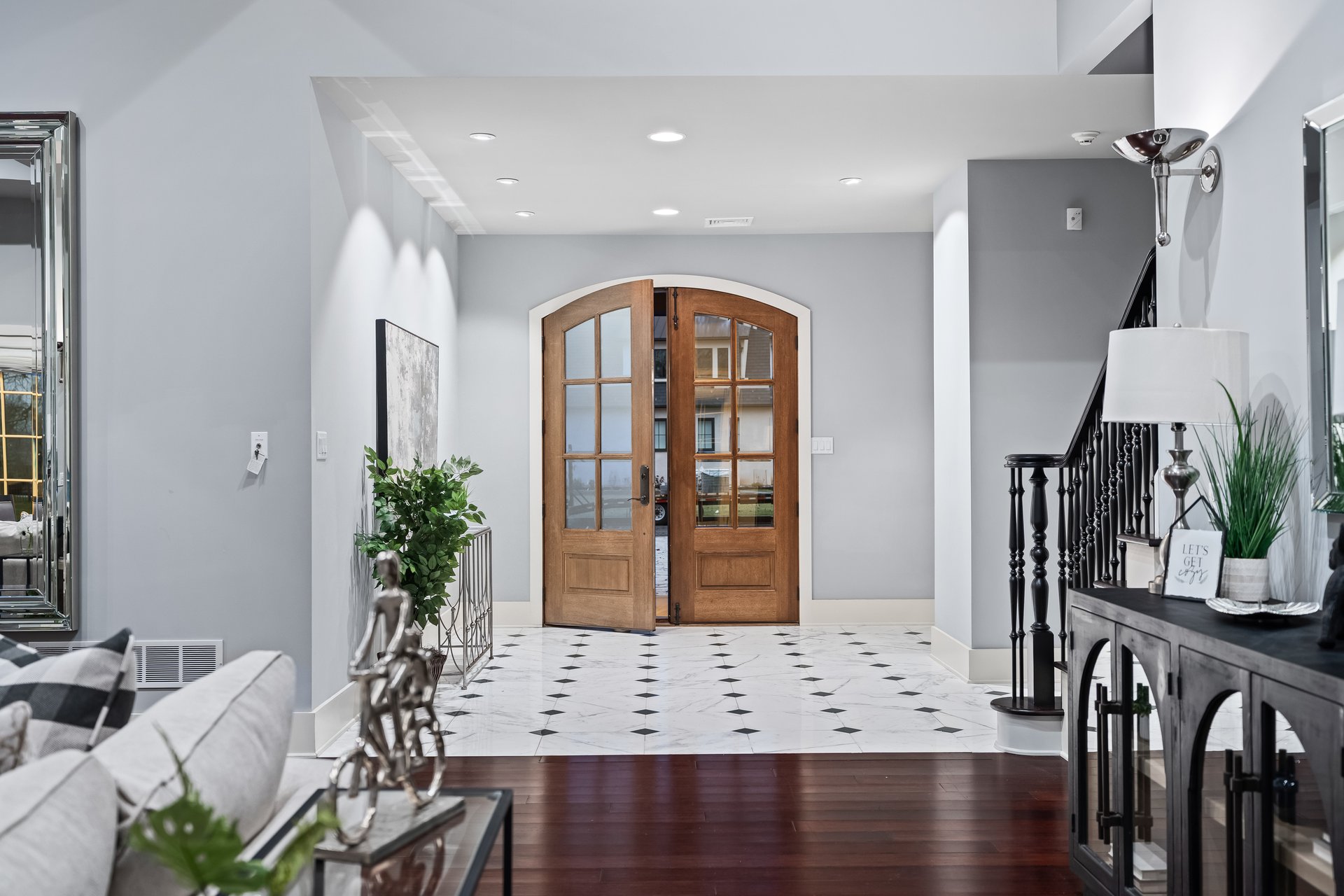 2687 Avenue Du Vlg