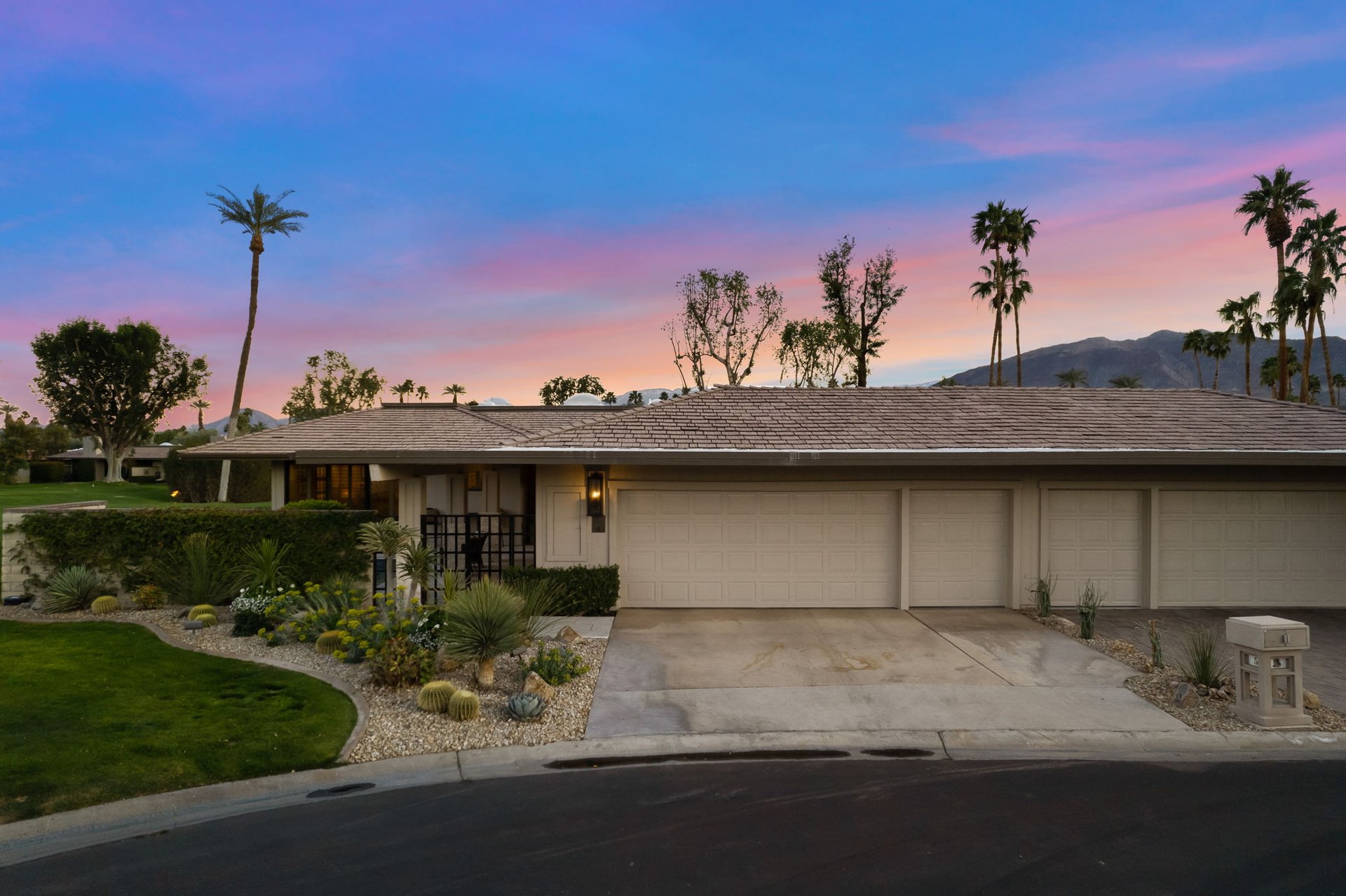 5 Radcliff Court