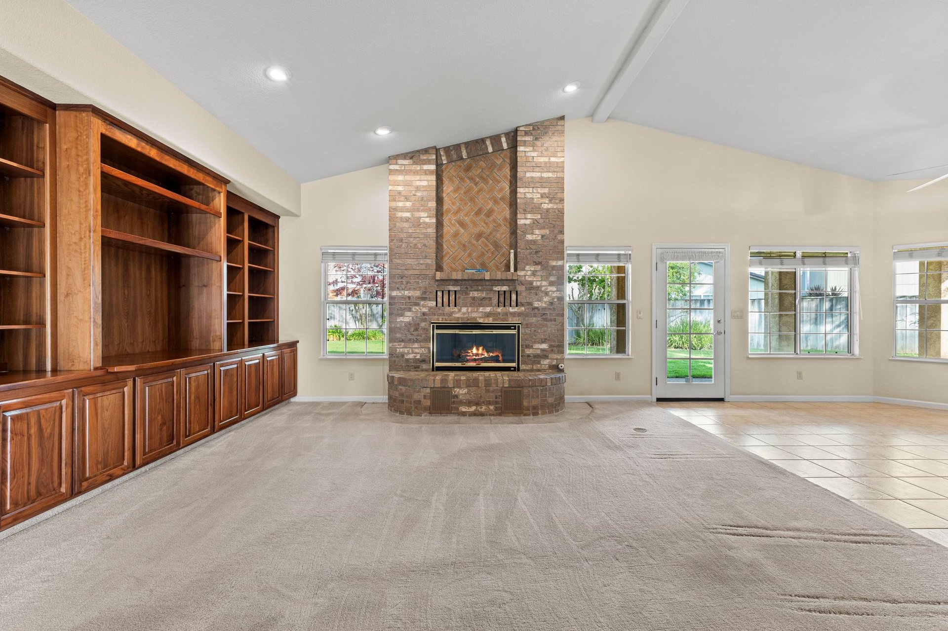 917 Corral Place
