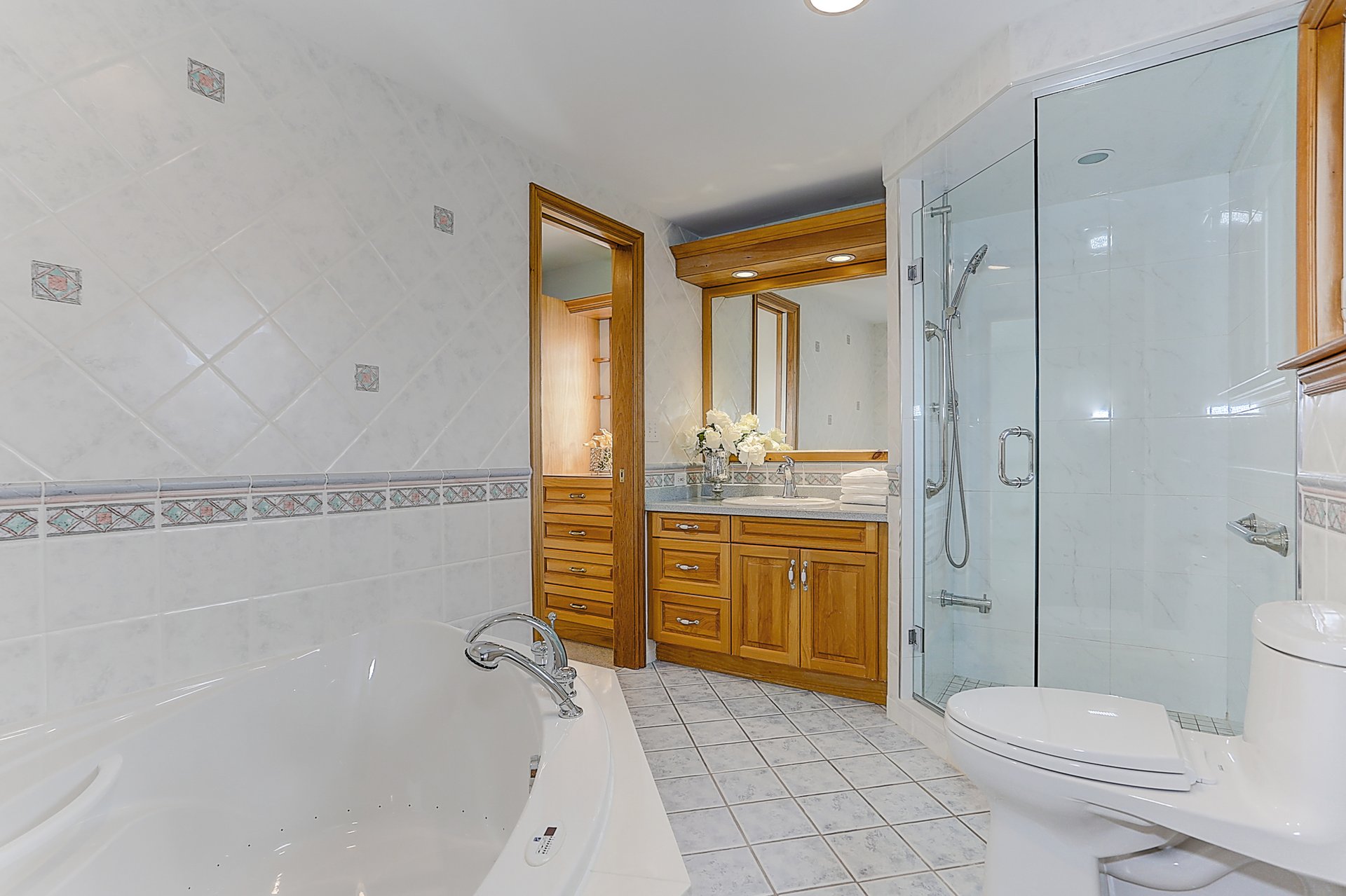 3158 Kilbride Cres