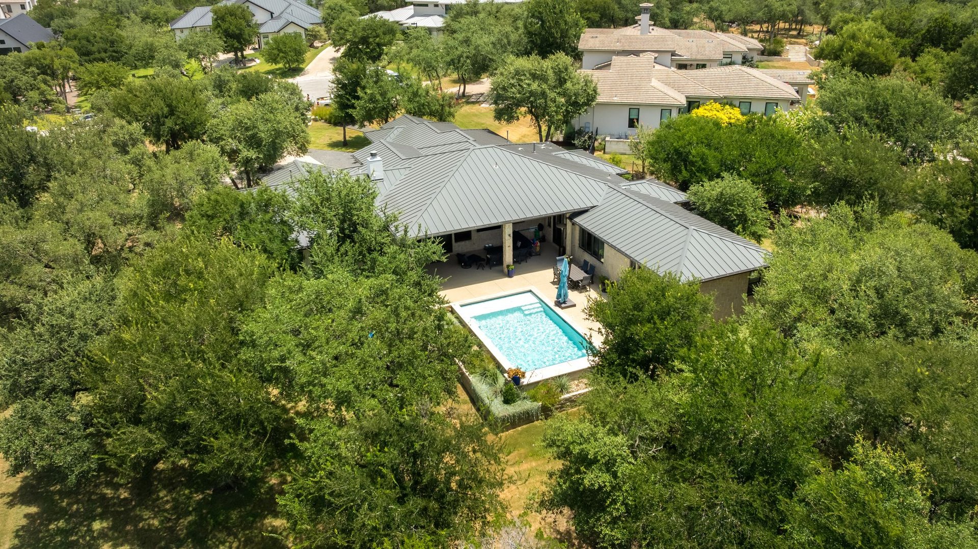 7808 Regolizia Cove