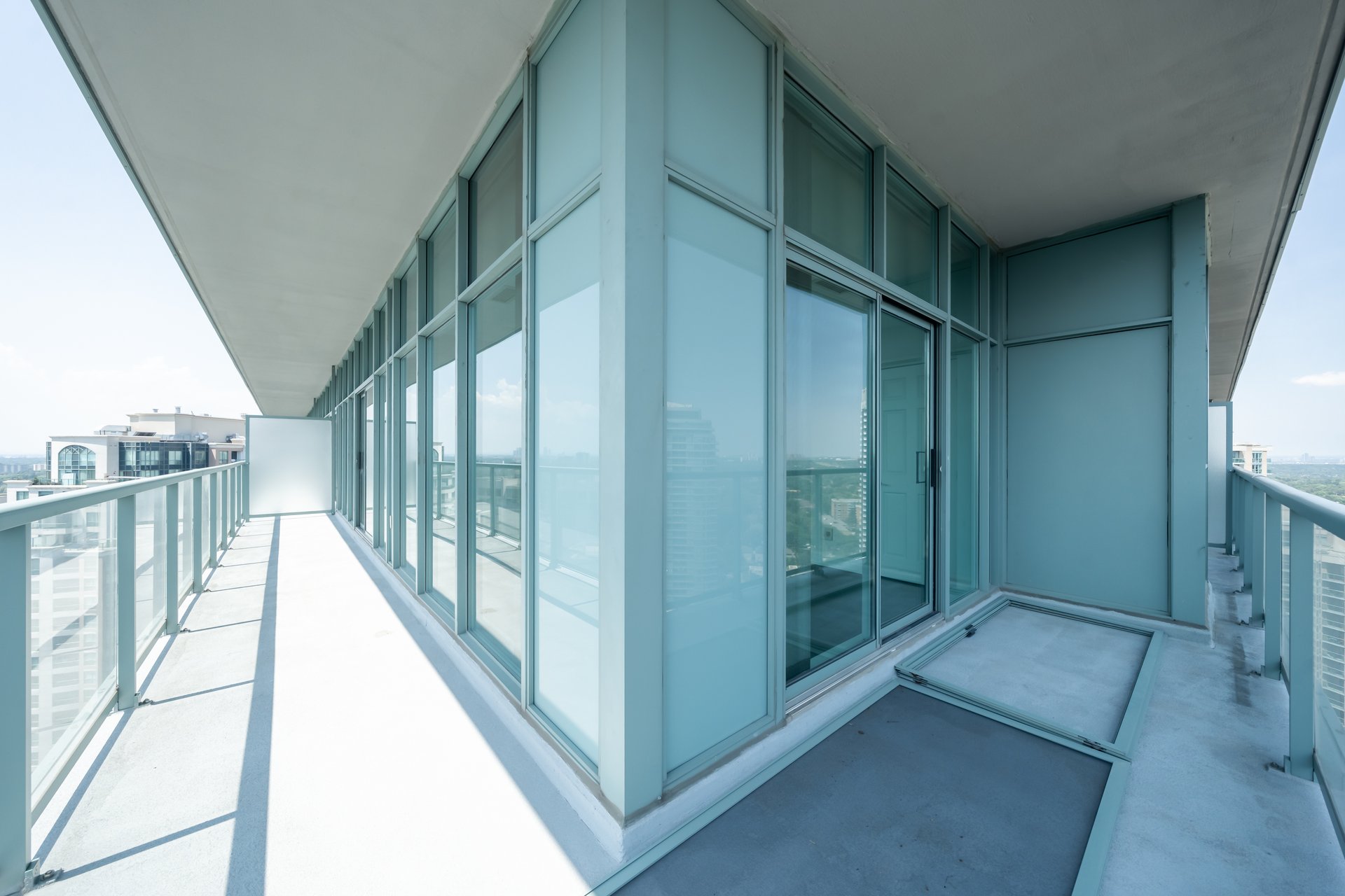 5508 Yonge St PH02