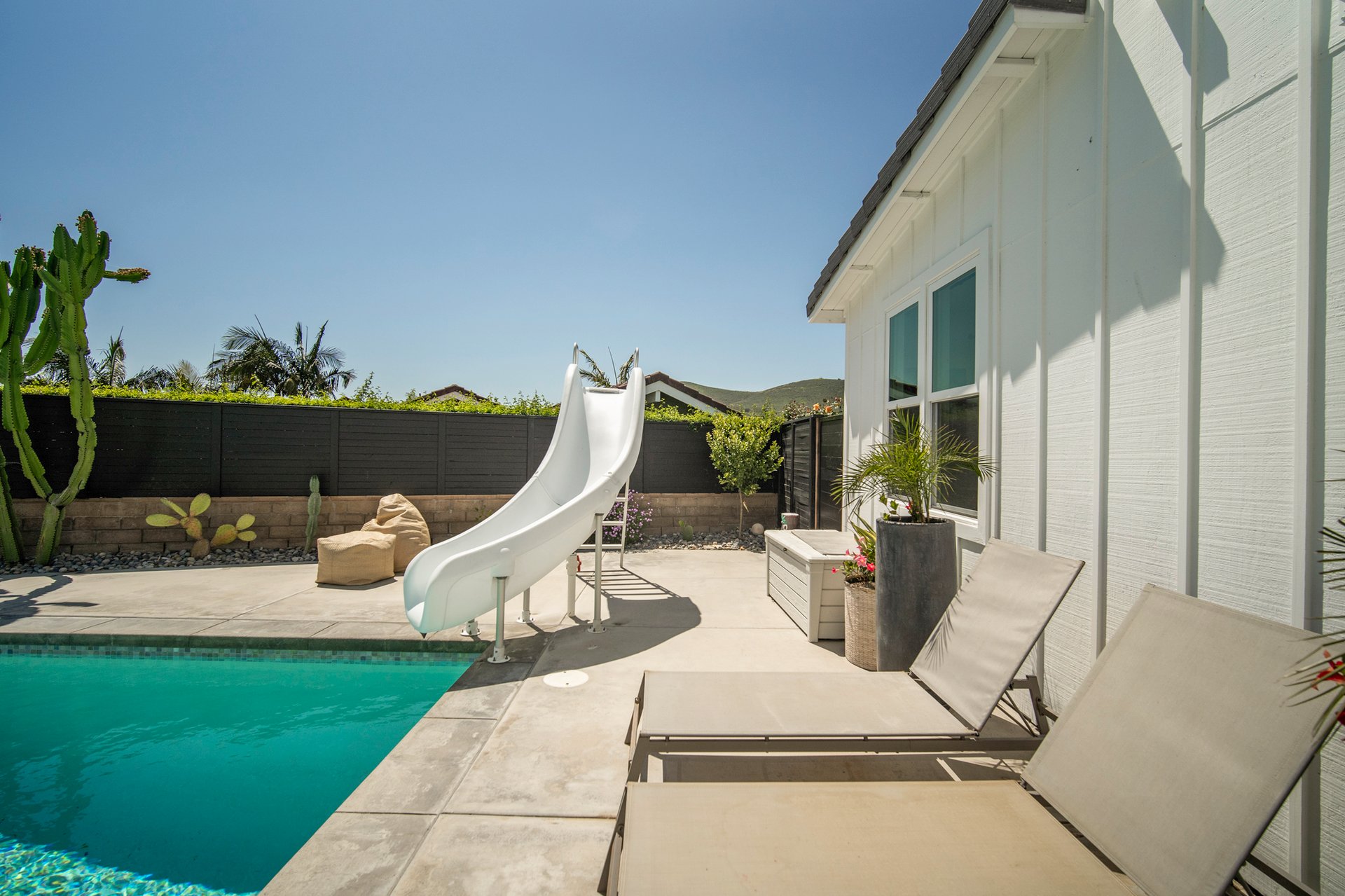 2930 Estancia