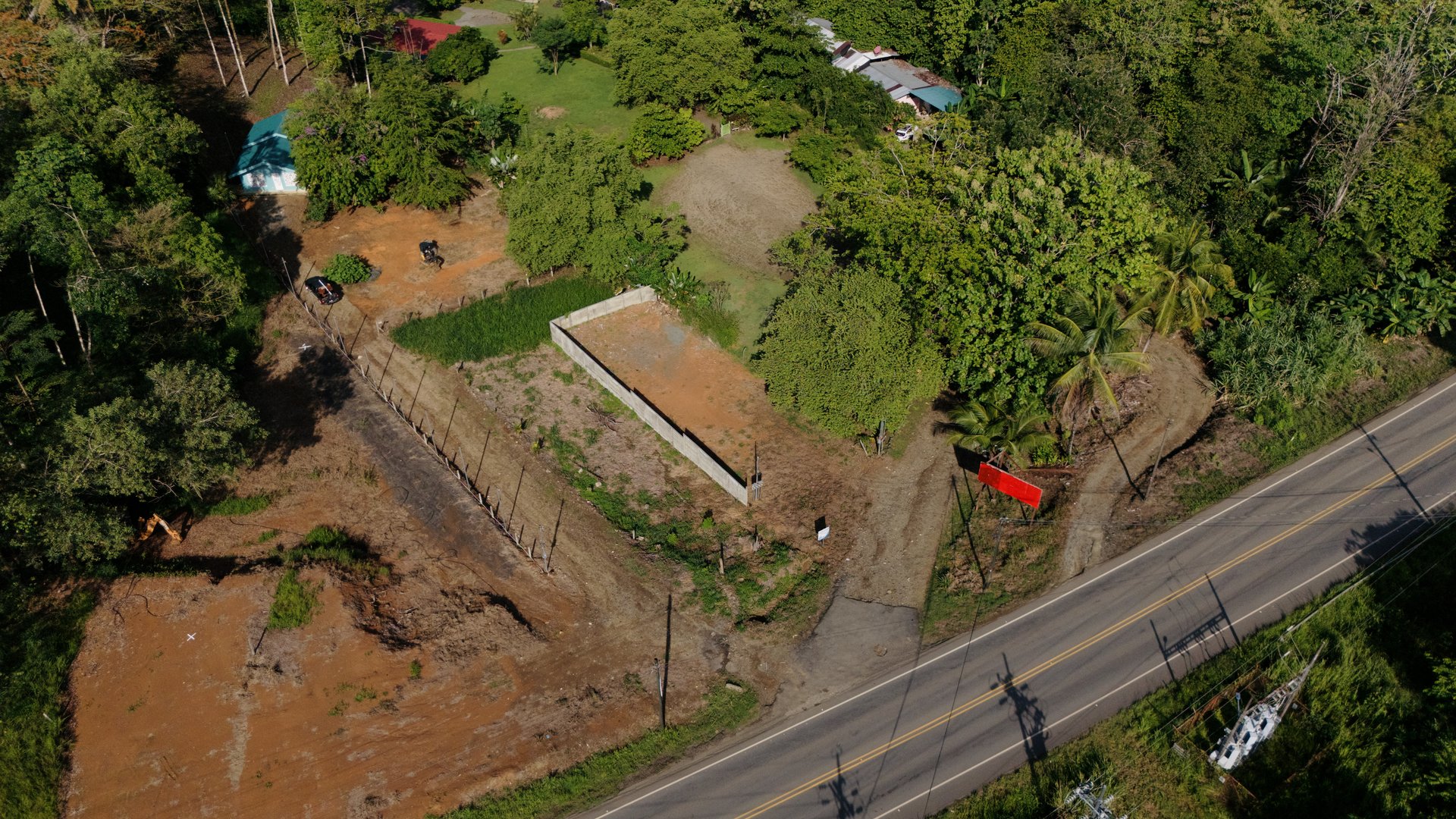 Commercial Lot in Uvita, Ready to Build.