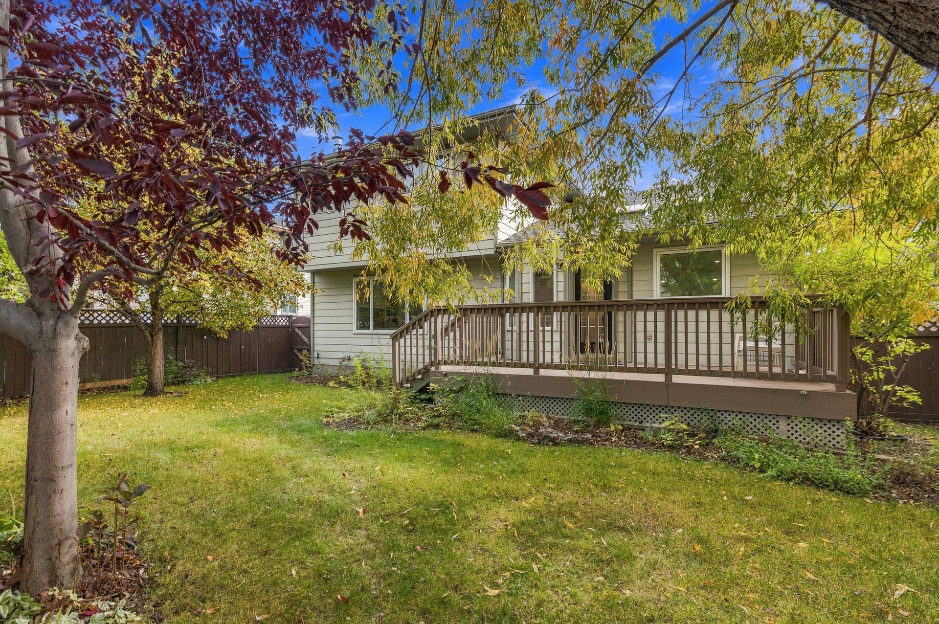 128 Sunvista Close SE
