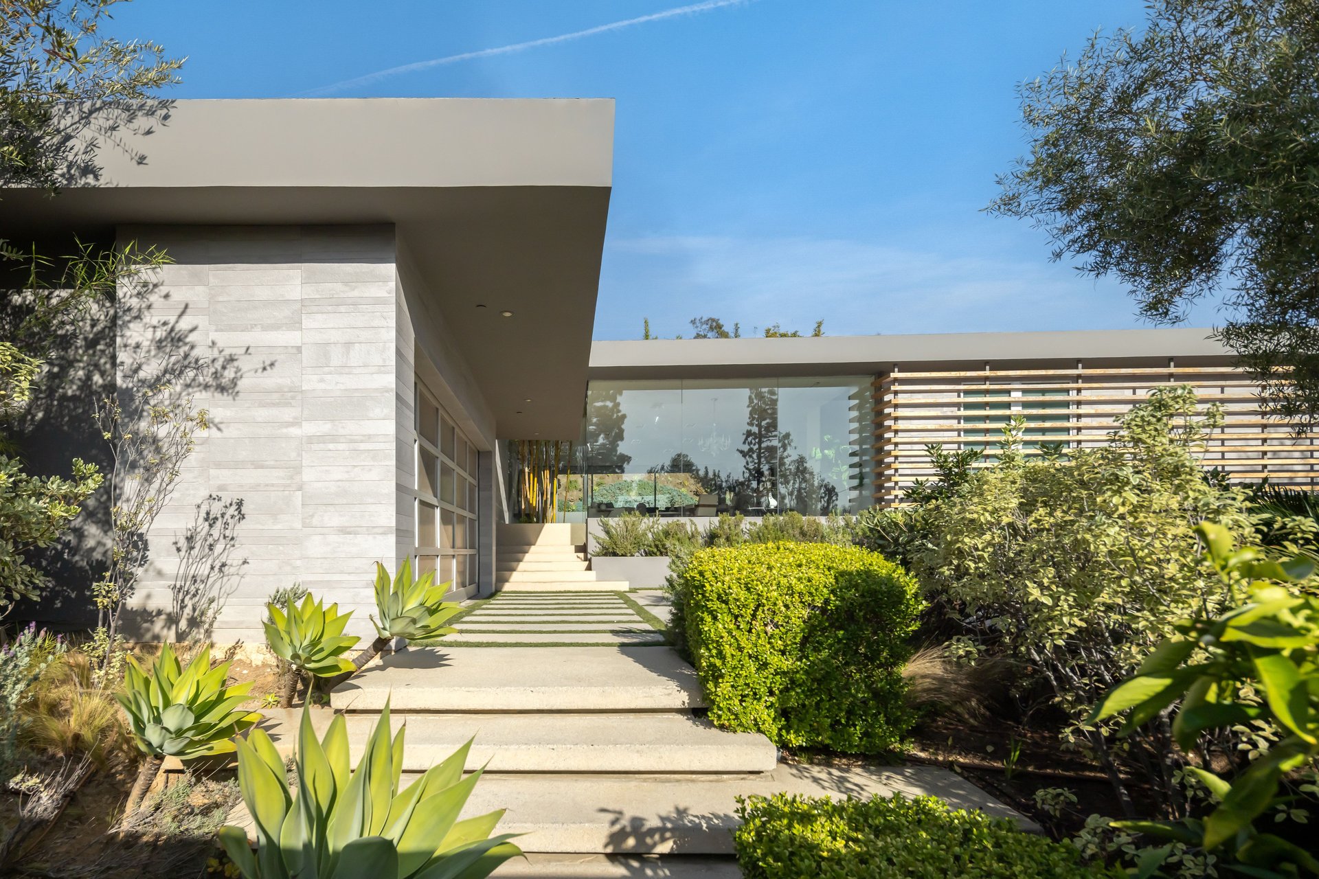 1166 Angelo Dr, Beverly Hills 
