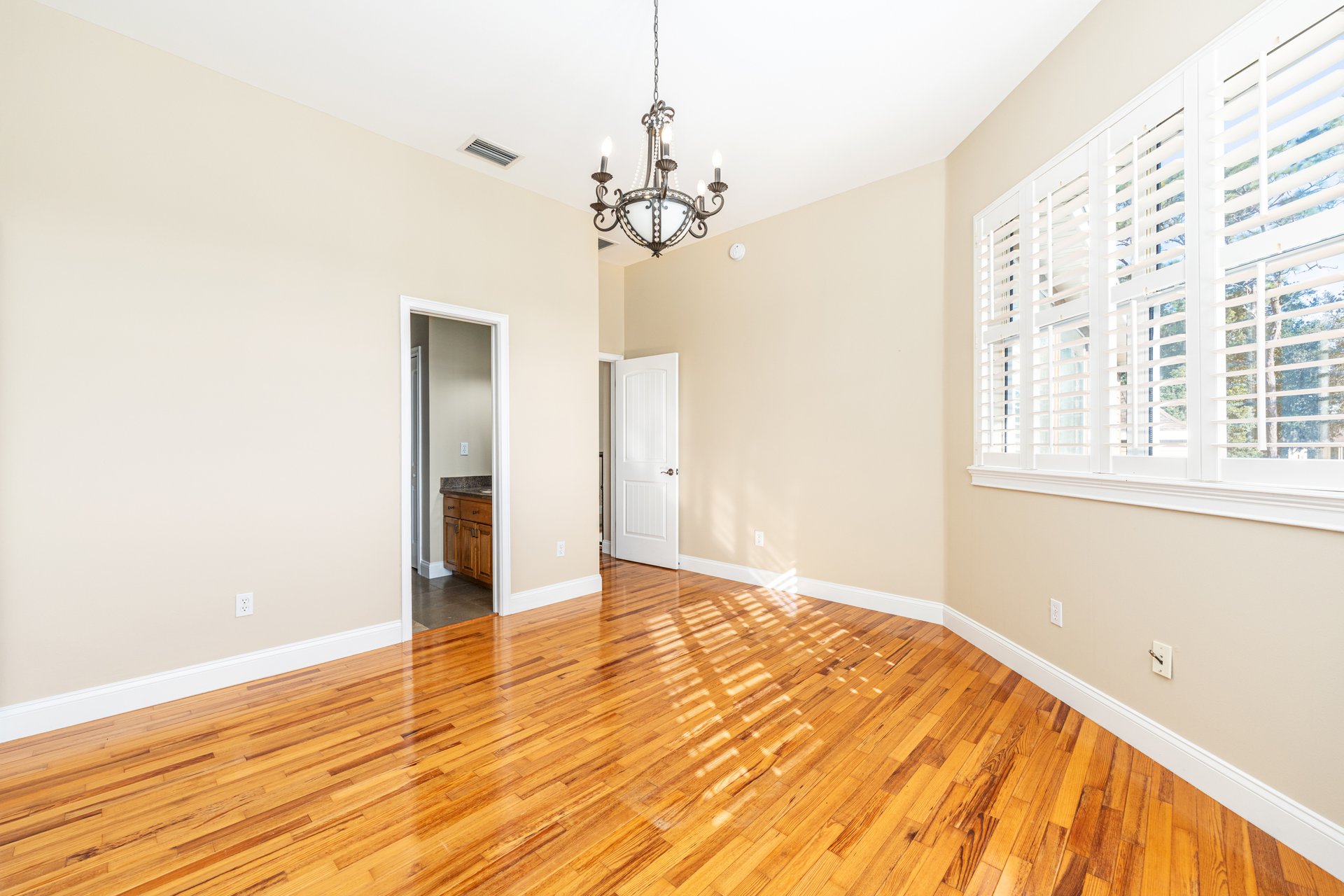 997 NW 63rd Ct