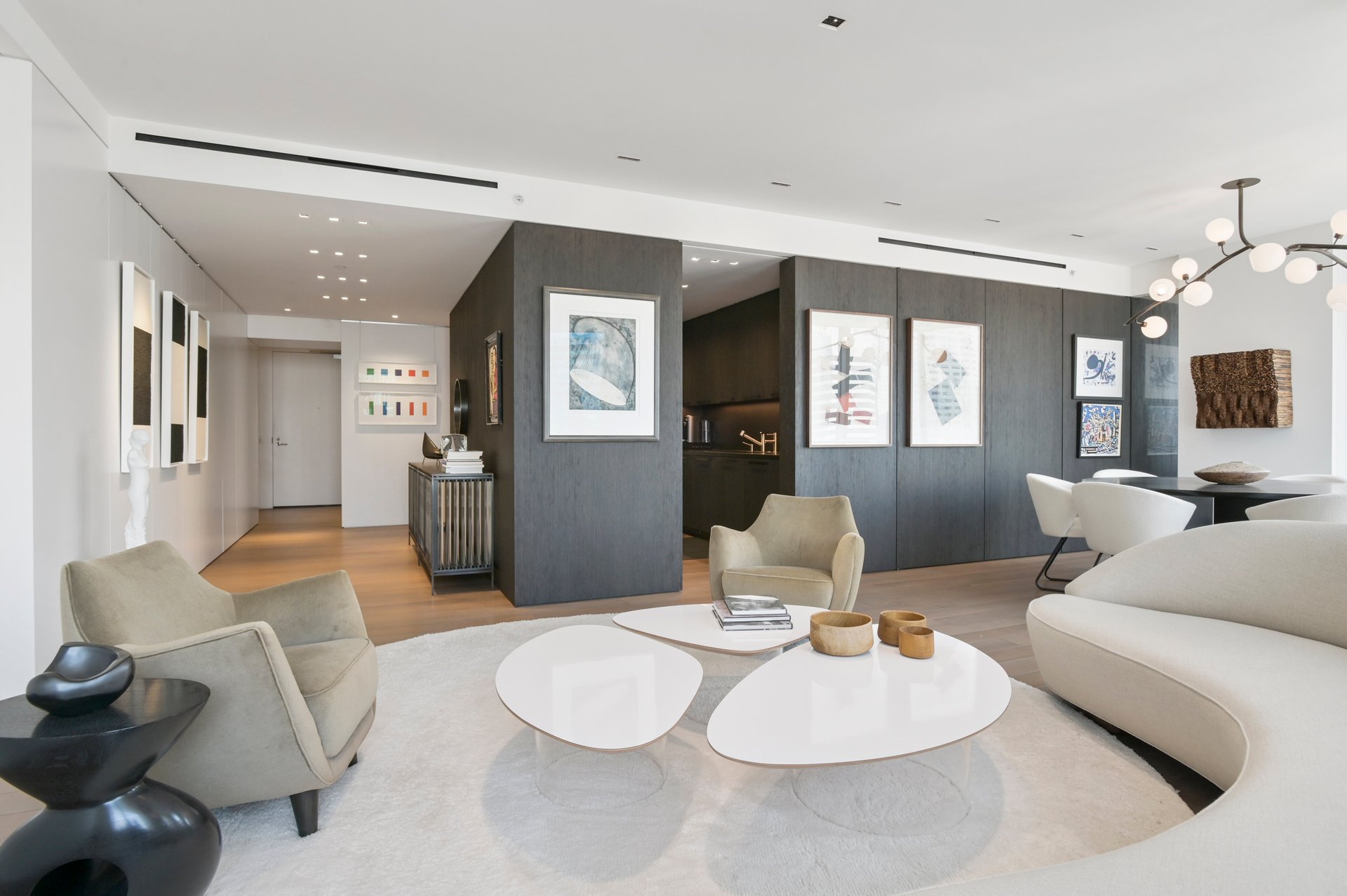 Extraordinary Mid-Century Modernism Lease