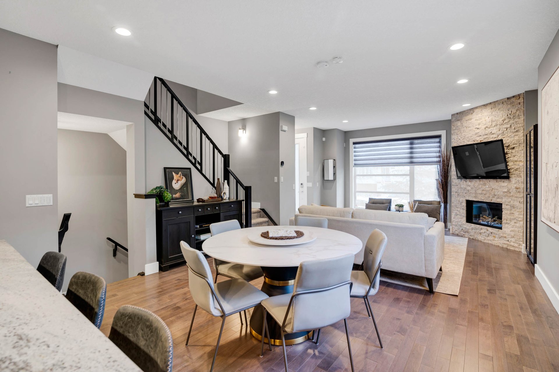 2816 34 Street SW Unit: 1