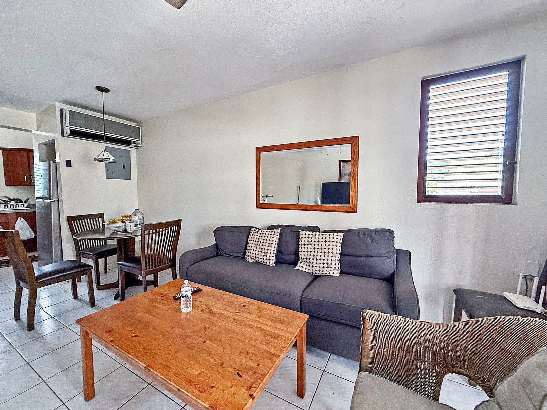 1058 Road Town 1 Bedroom Apartment