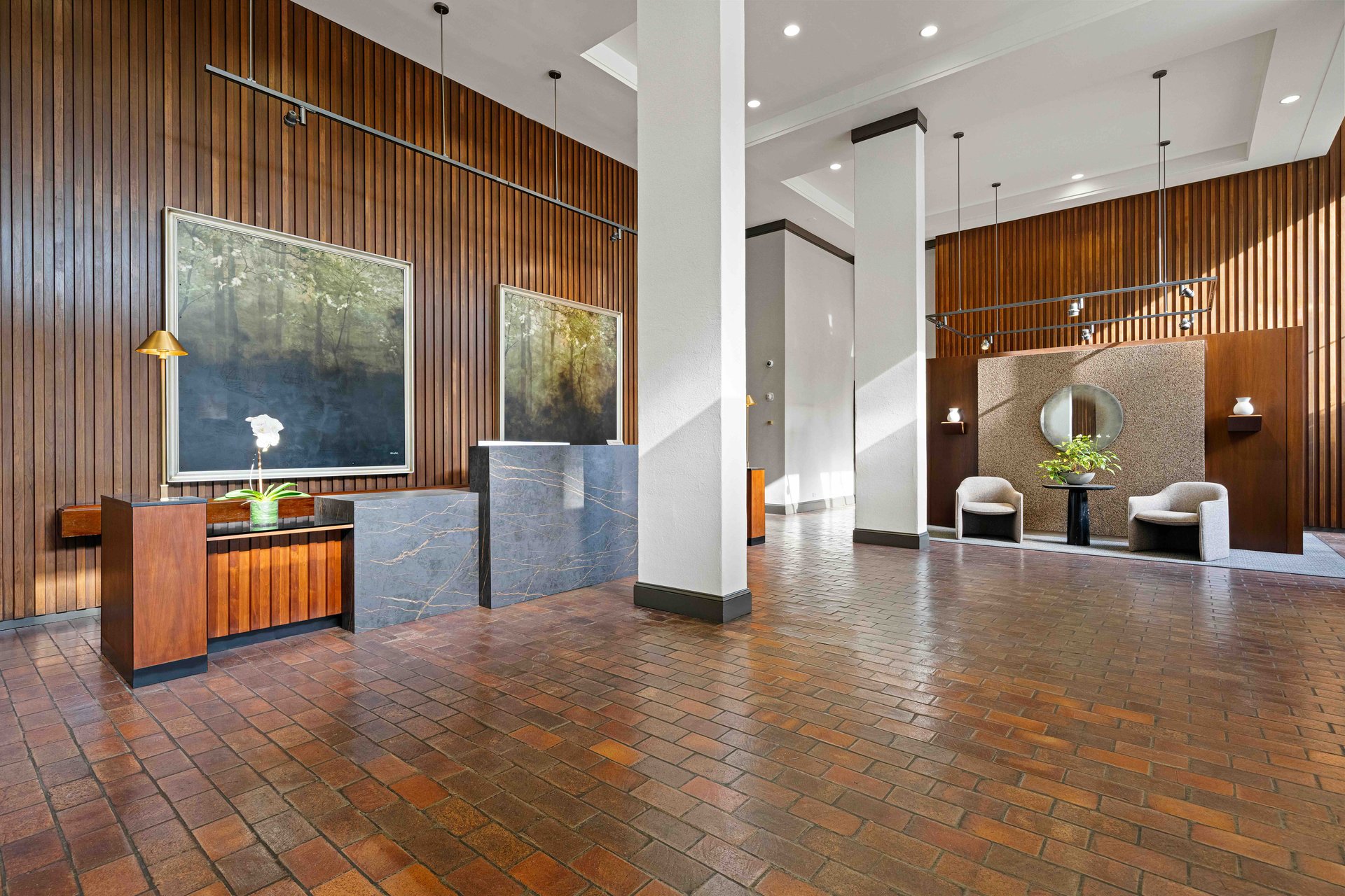2575 Peachtree Road NE Unit 4H
