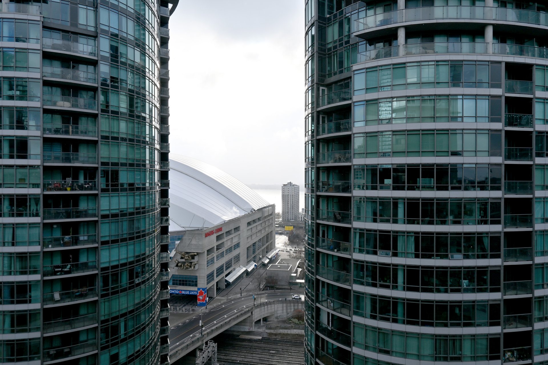 352 Front St W Unit: 2103