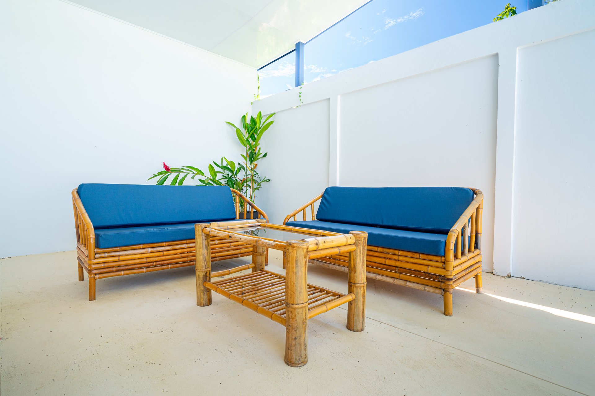 FIRE SALE!!!!! Immaculate New Build with Modern Design & Premium Features