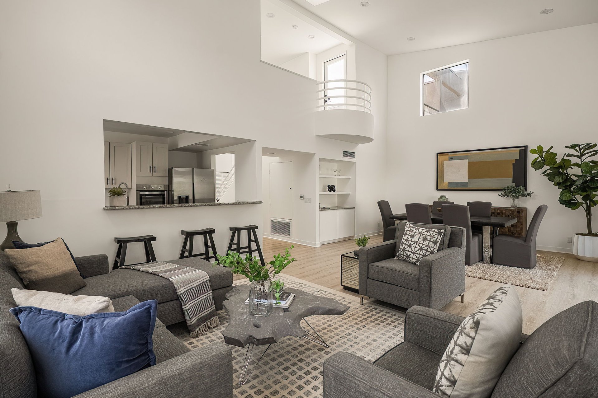 1617 S Beverly Glen Blvd Unit: 404, Westwood